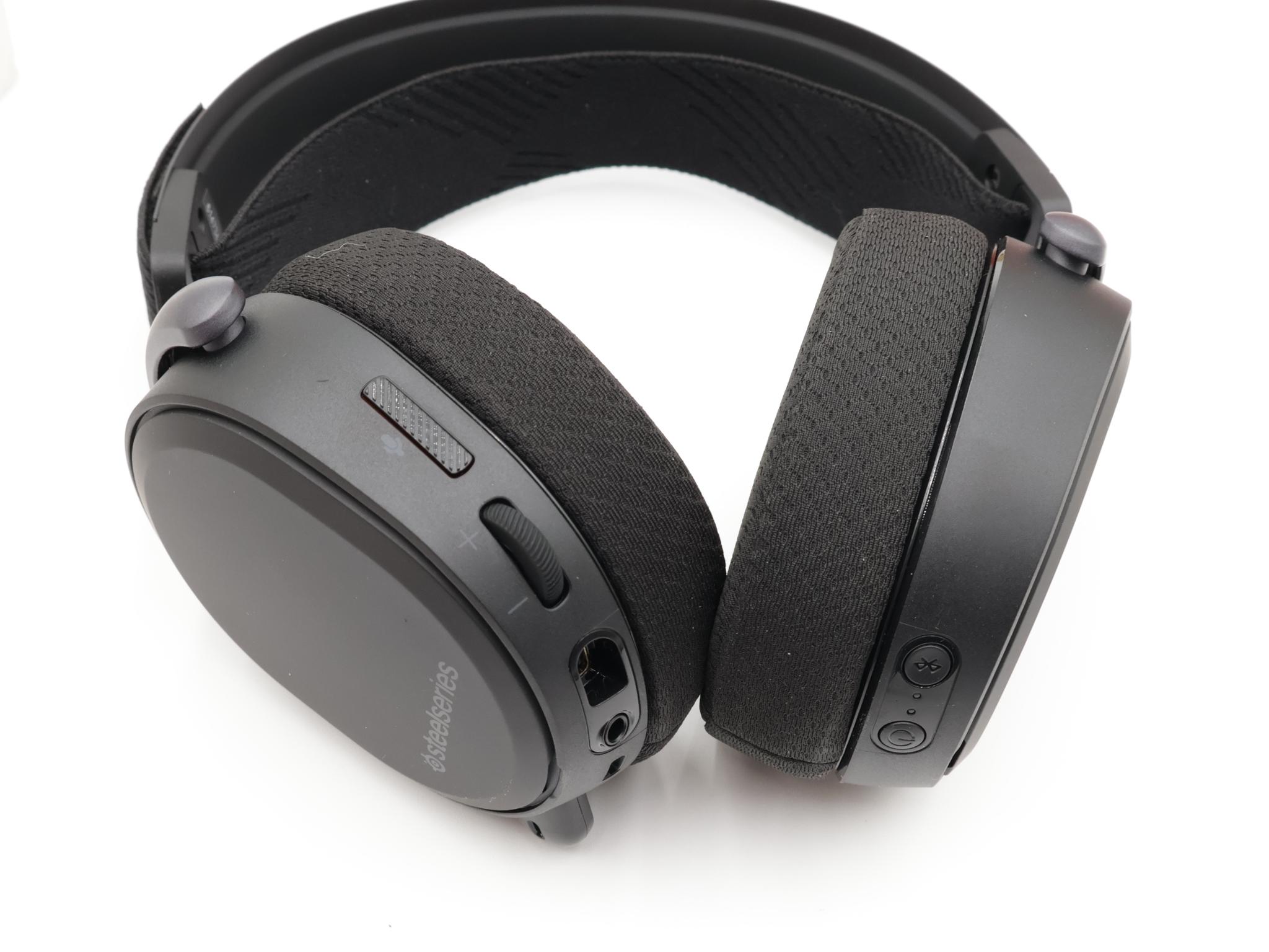 SteelSeries Arctis Pro Wireless Gaming Headset – PC / PS5 –  Refurbished w/ Original Packaging