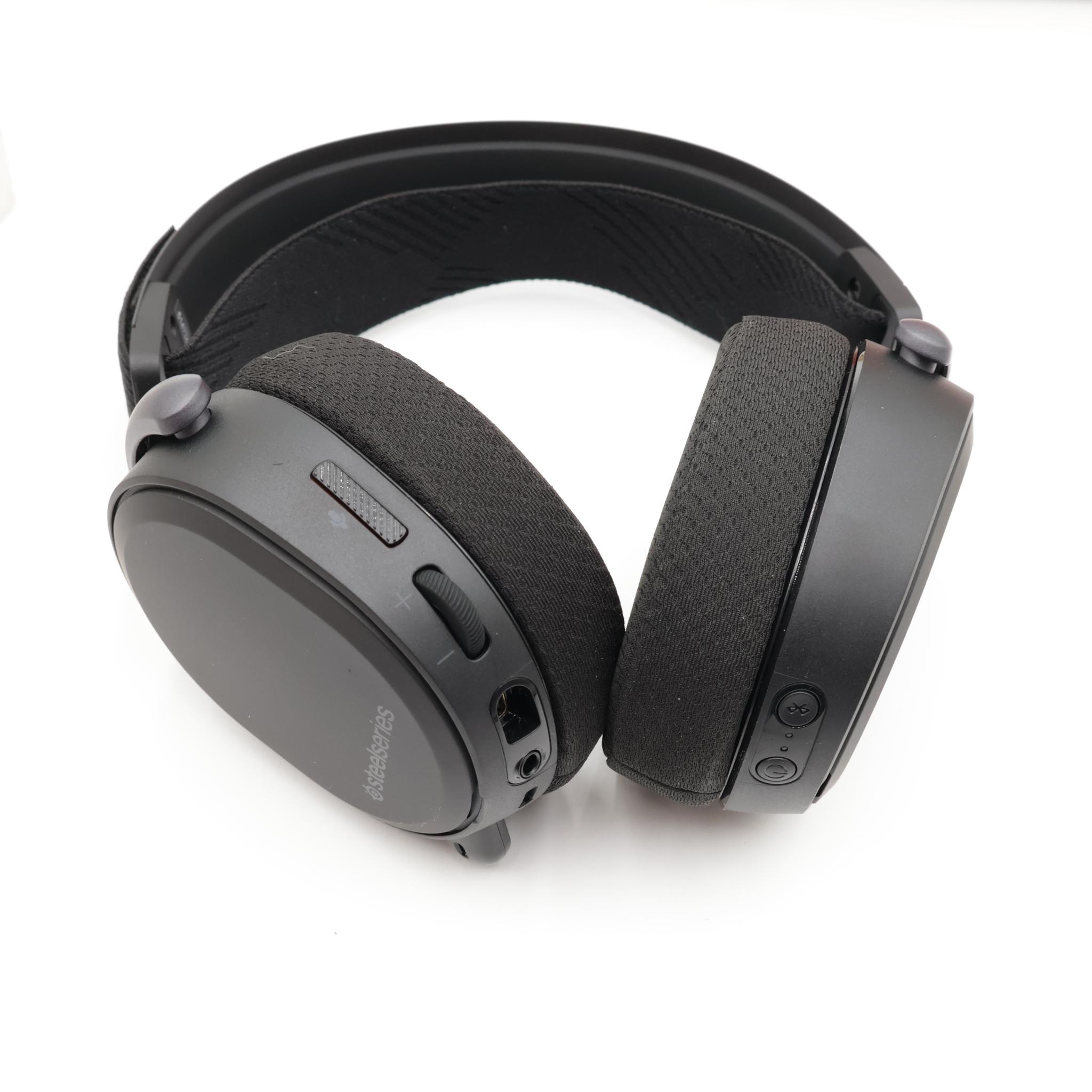 SteelSeries Arctis Pro Wireless Gaming Headset – PC / PS5 –  Refurbished w/ Original Packaging