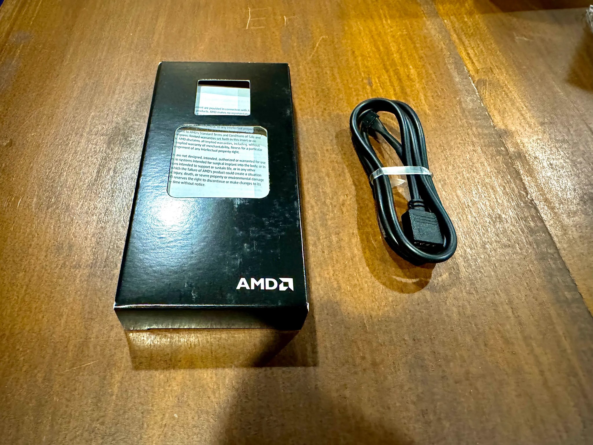 AMD Ryzen 7 3800X + Stock Cooler