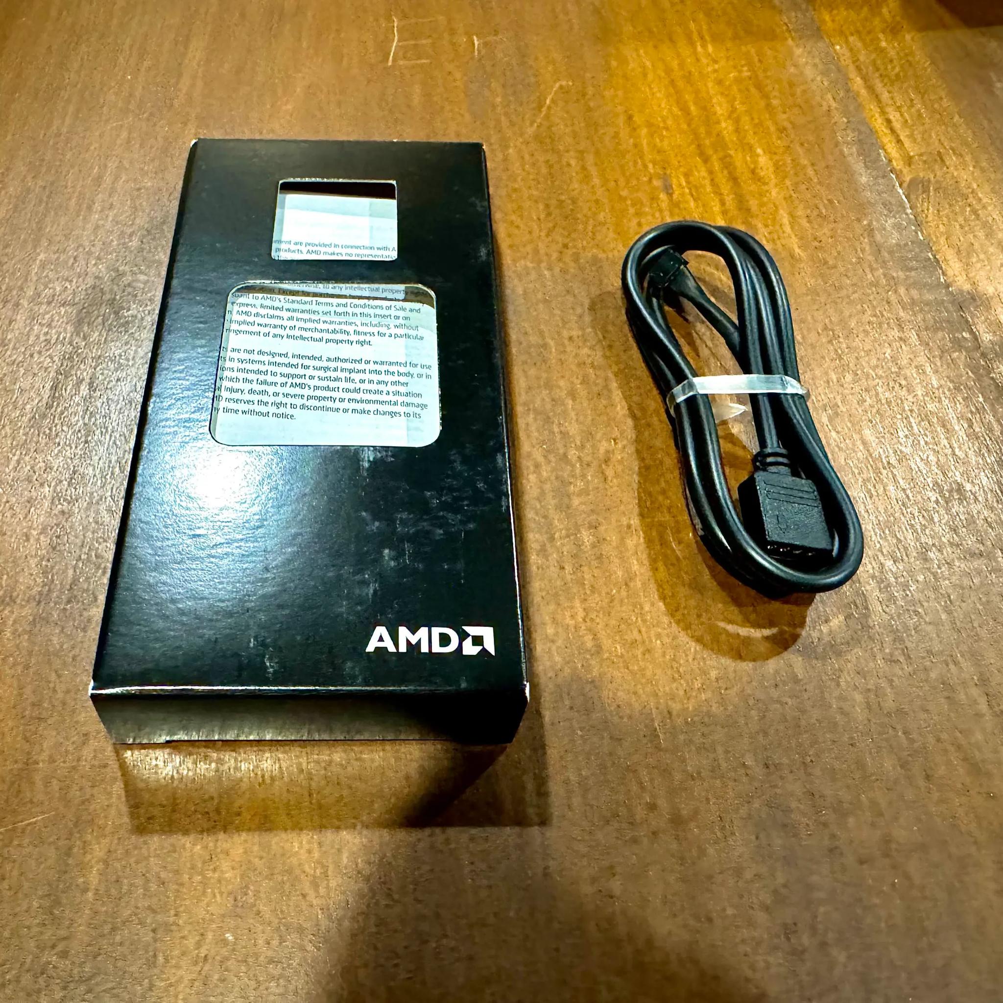 AMD Ryzen 7 3800X + Stock Cooler