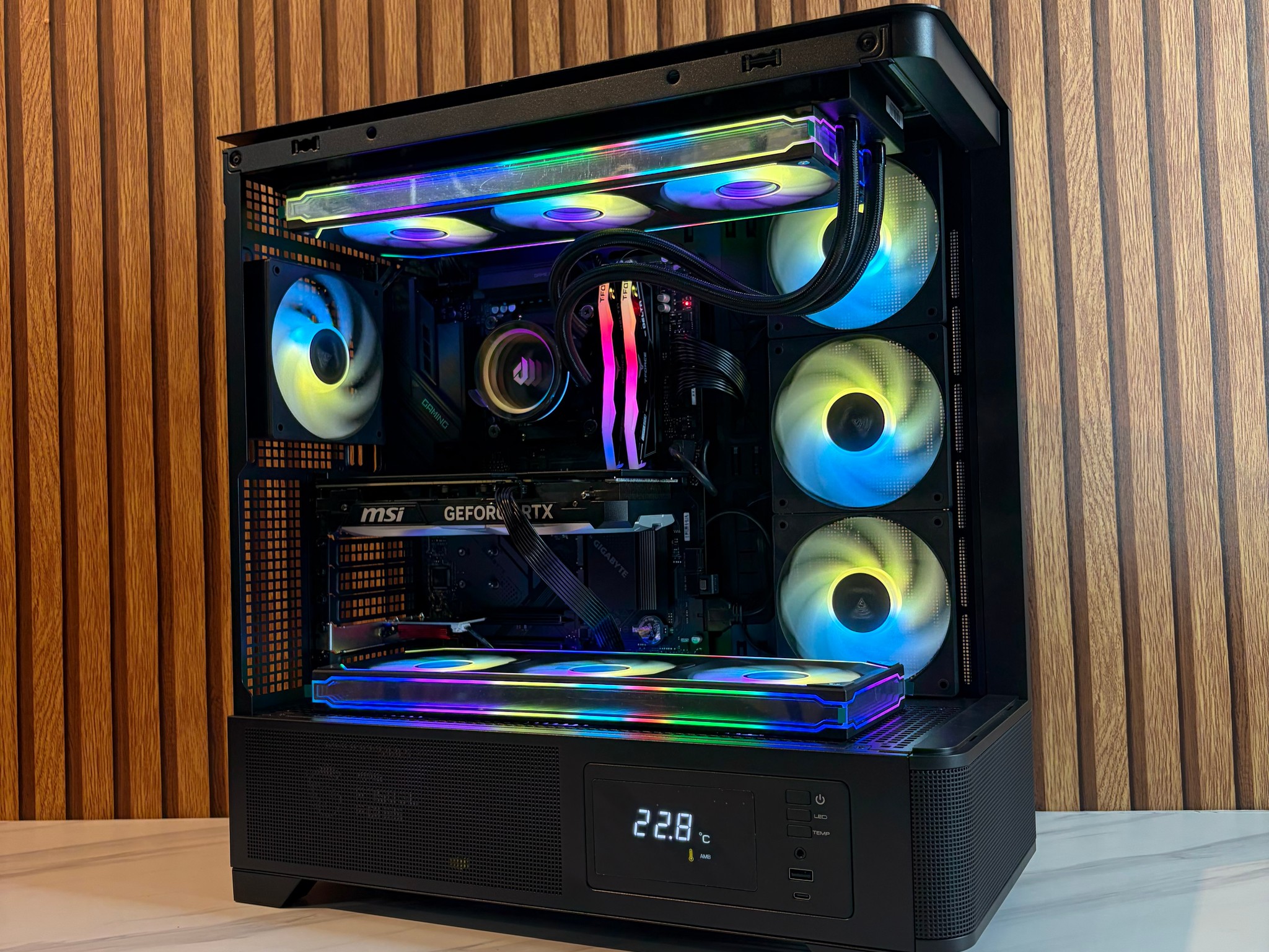 RTX 4070 | RYZEN 5 7600 | 16gb DDR5 | 1TB SSD| 360MM | 750W
