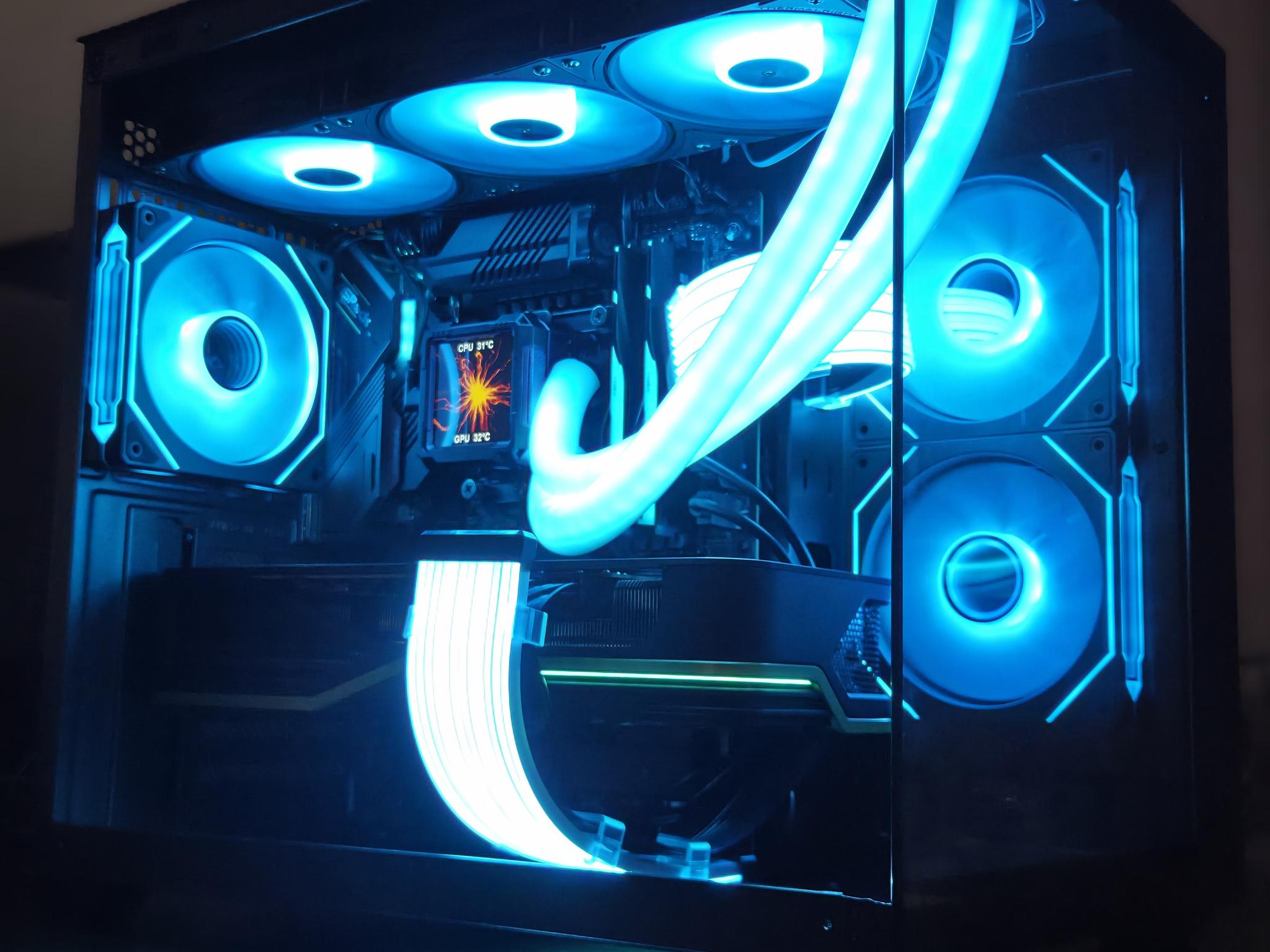 The Inferno! 🔥 – i5-14600K • RX 6950 XT • 32GB DDR5 • LCD Display • 1440p / 4K Gaming PC