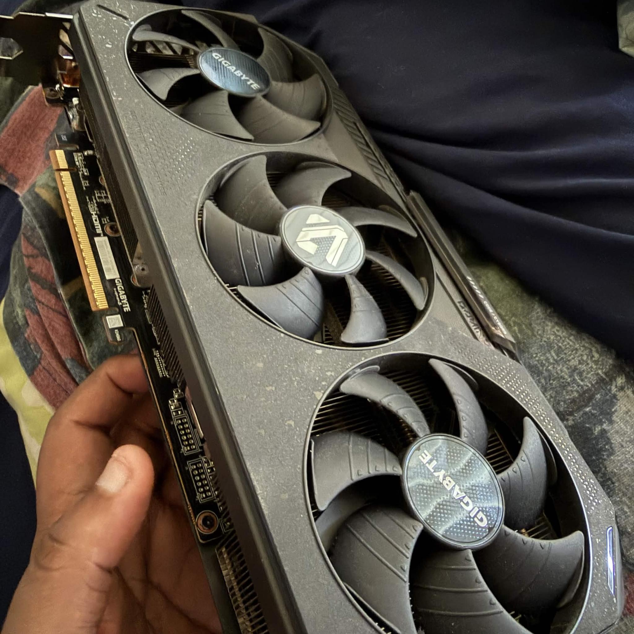 GIGABYTE RX 9070 XT GAMING OC 16G (AS IS) *READ DESCRIPTION*