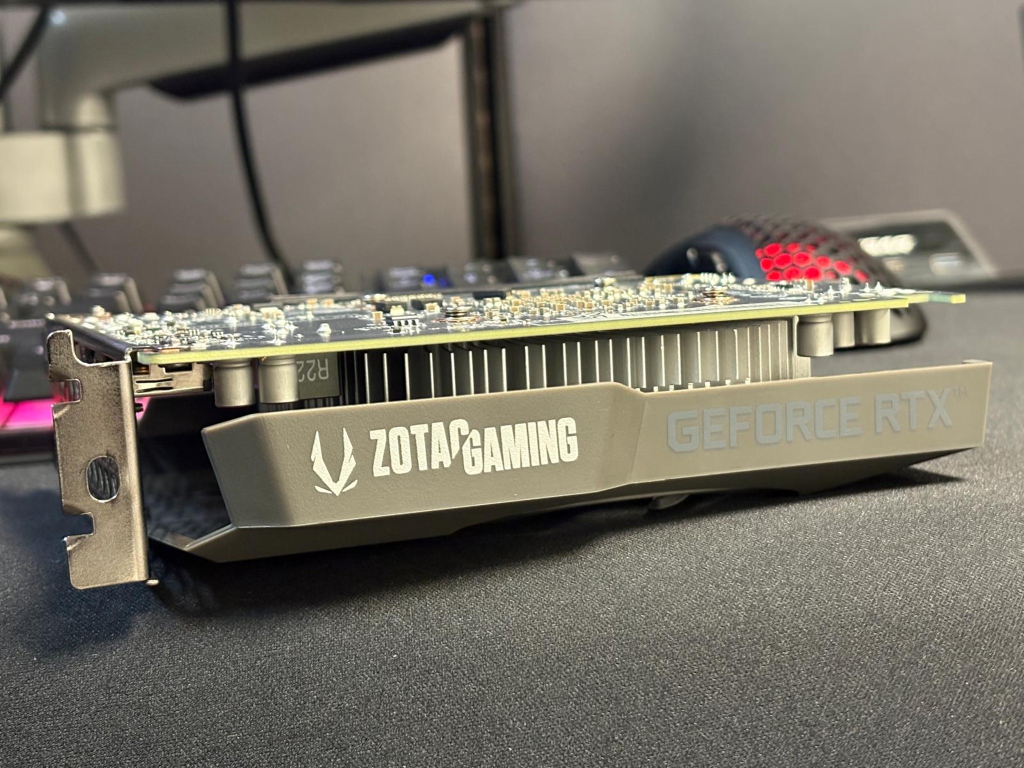 USED IN GOOD CONDITION W/ TEST REPORT - ZOTAC GAMING GeForce RTX 3050 6GB GDDR6 Solo 96-bit