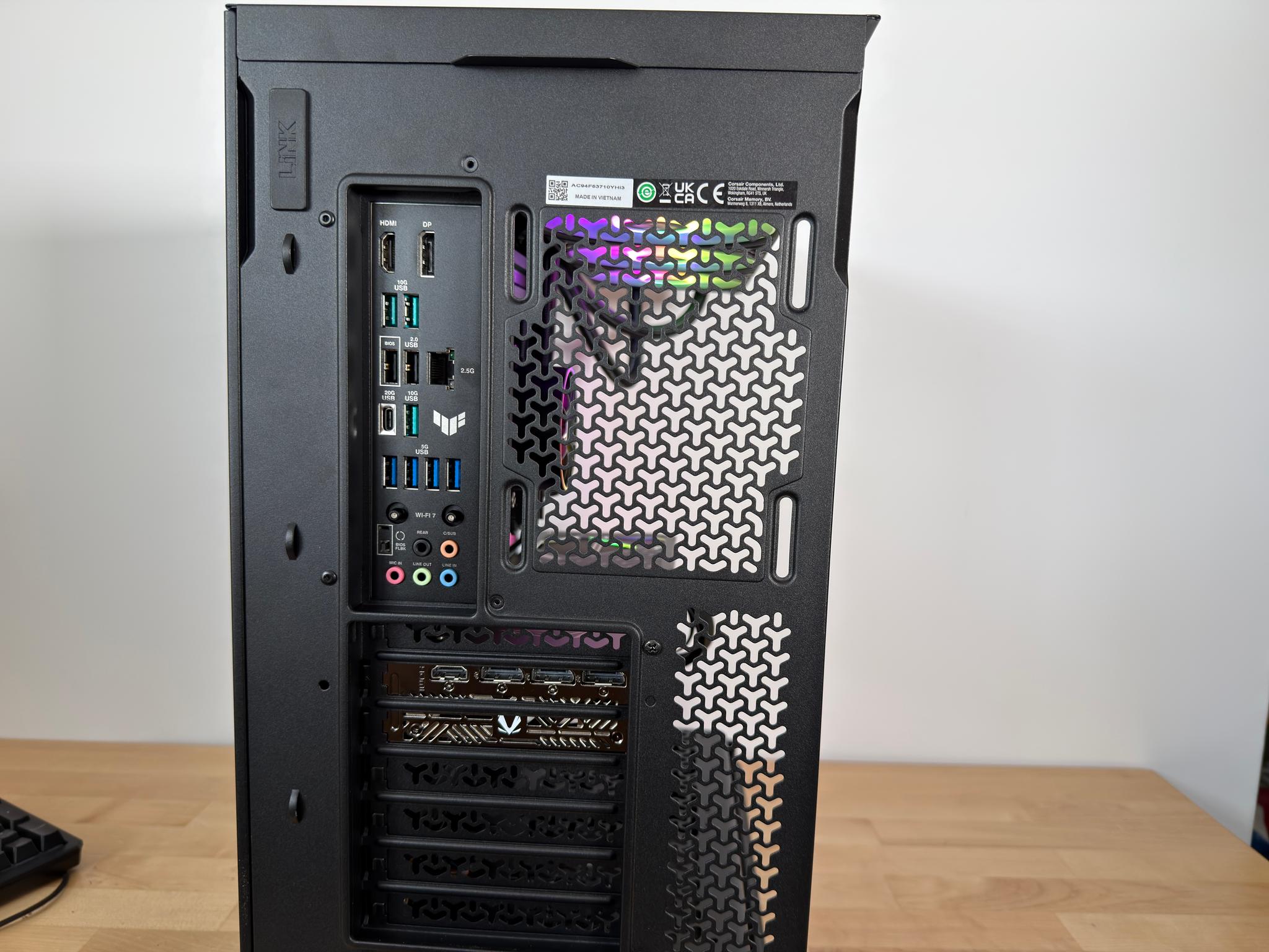 RTX 5070 Ryzen 7 7800x3d Gaming PC