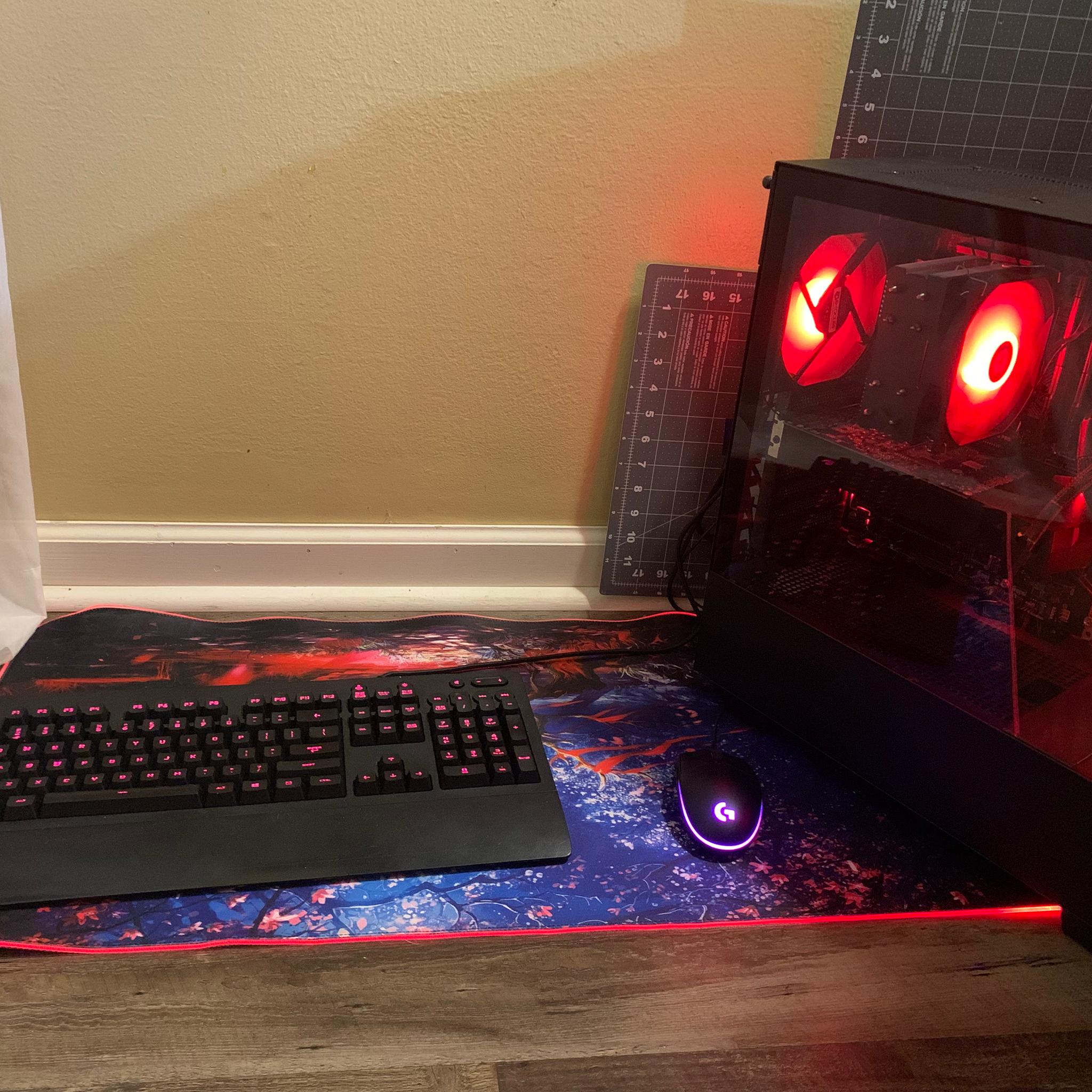 CUSTOM BUILT BUDGET COMPUTER (keyboard, mouse, & mouse pad included)
