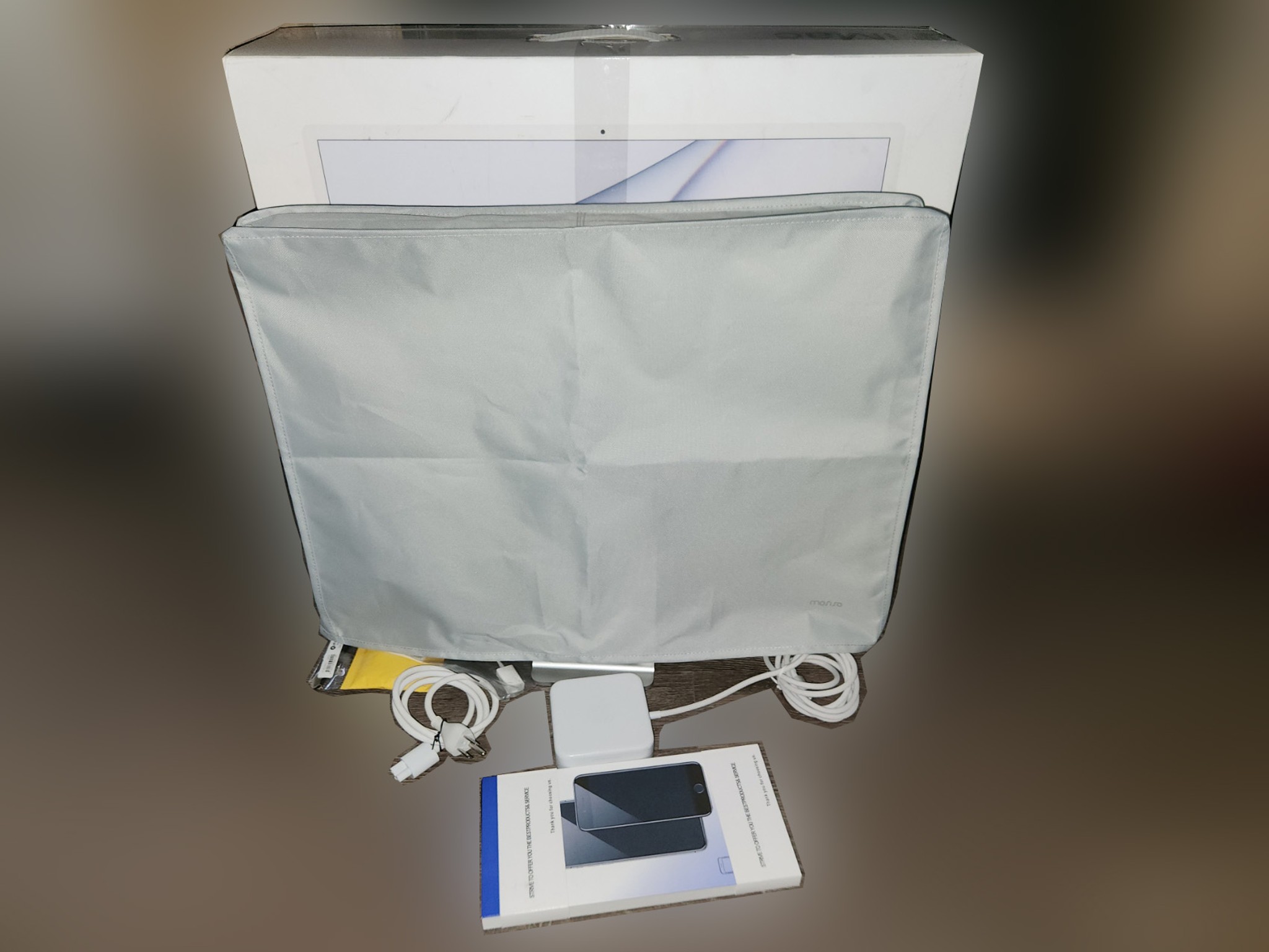 iMac 24" desktop computer damaged screen