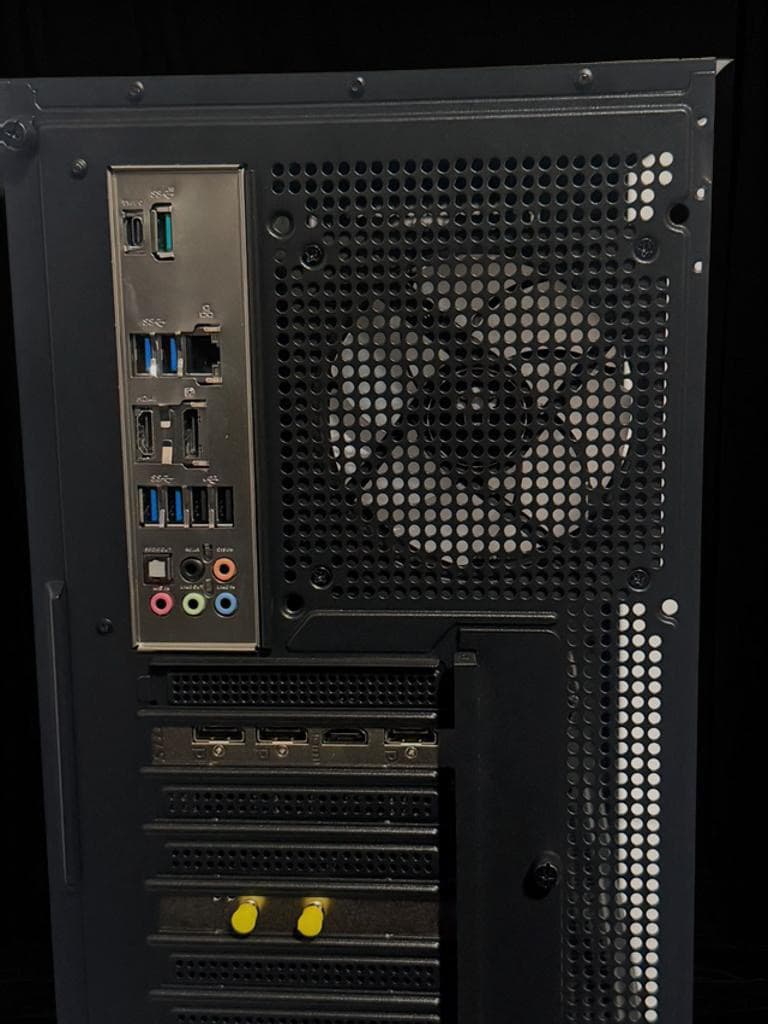 🏴Dark⚫️Knight🏴 | NVIDIA 2060 |16GB DDR4 | 512GB SSD | BT/WIFI