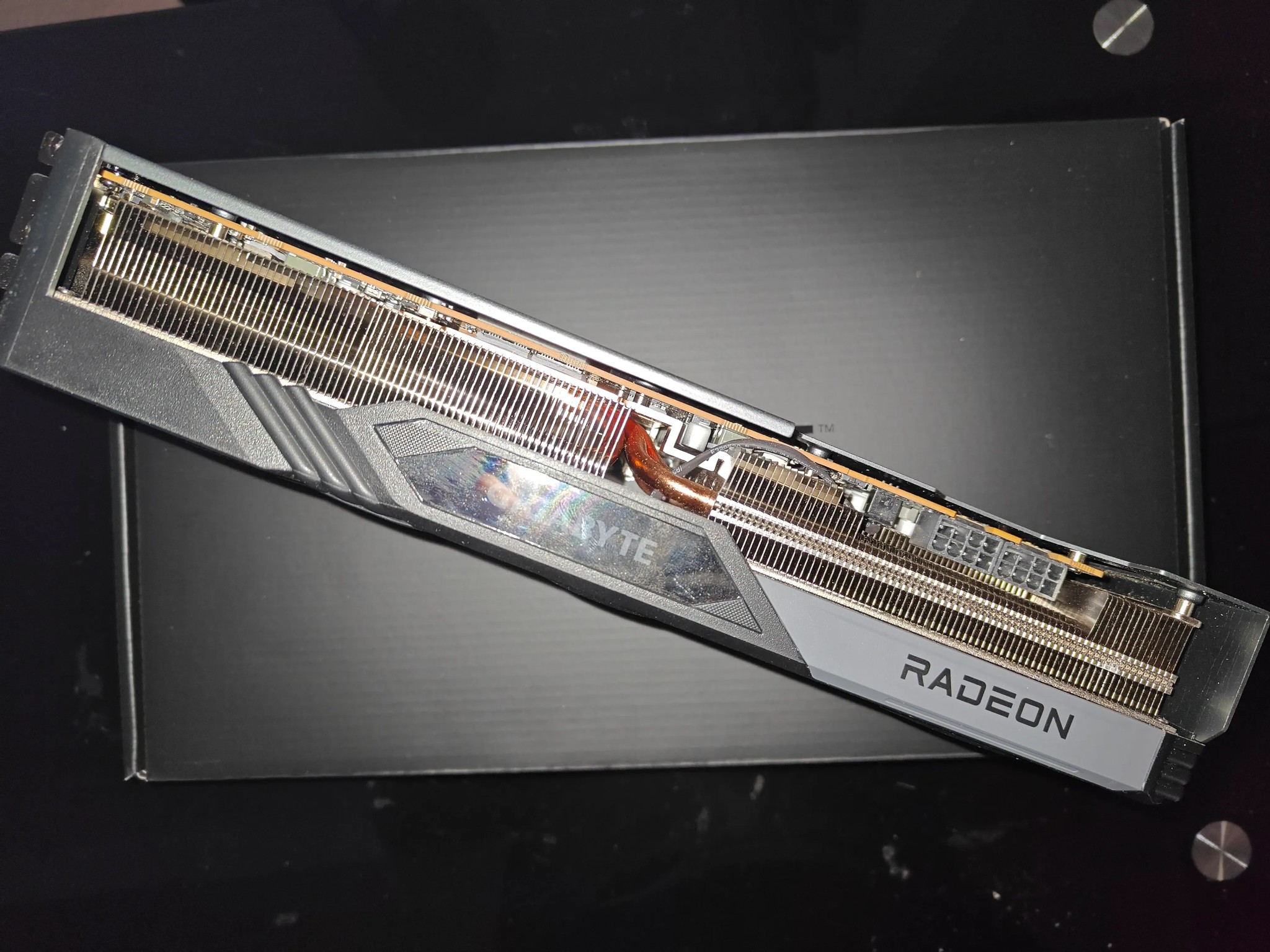 GIGABYTE Radeon RX 7800 XT Gaming OC 16G