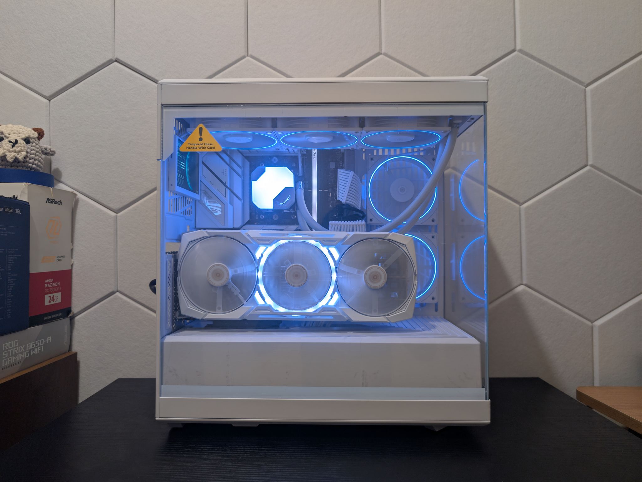 🦢🤍4K Gaming Beast | RX 7900XTX | Ryzen 9 7900X | 2TB SSD | 32GB RAM | WiFi 6 & Bluetooth🤍🦢