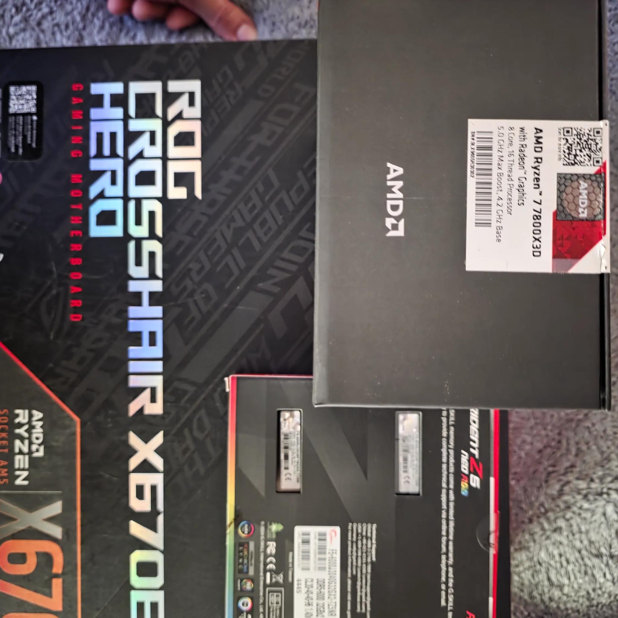 AMD ROG Bundle  X670e crosshair hero , G. Skill Trident Z 32gbs6000MTCL30-40-40-96