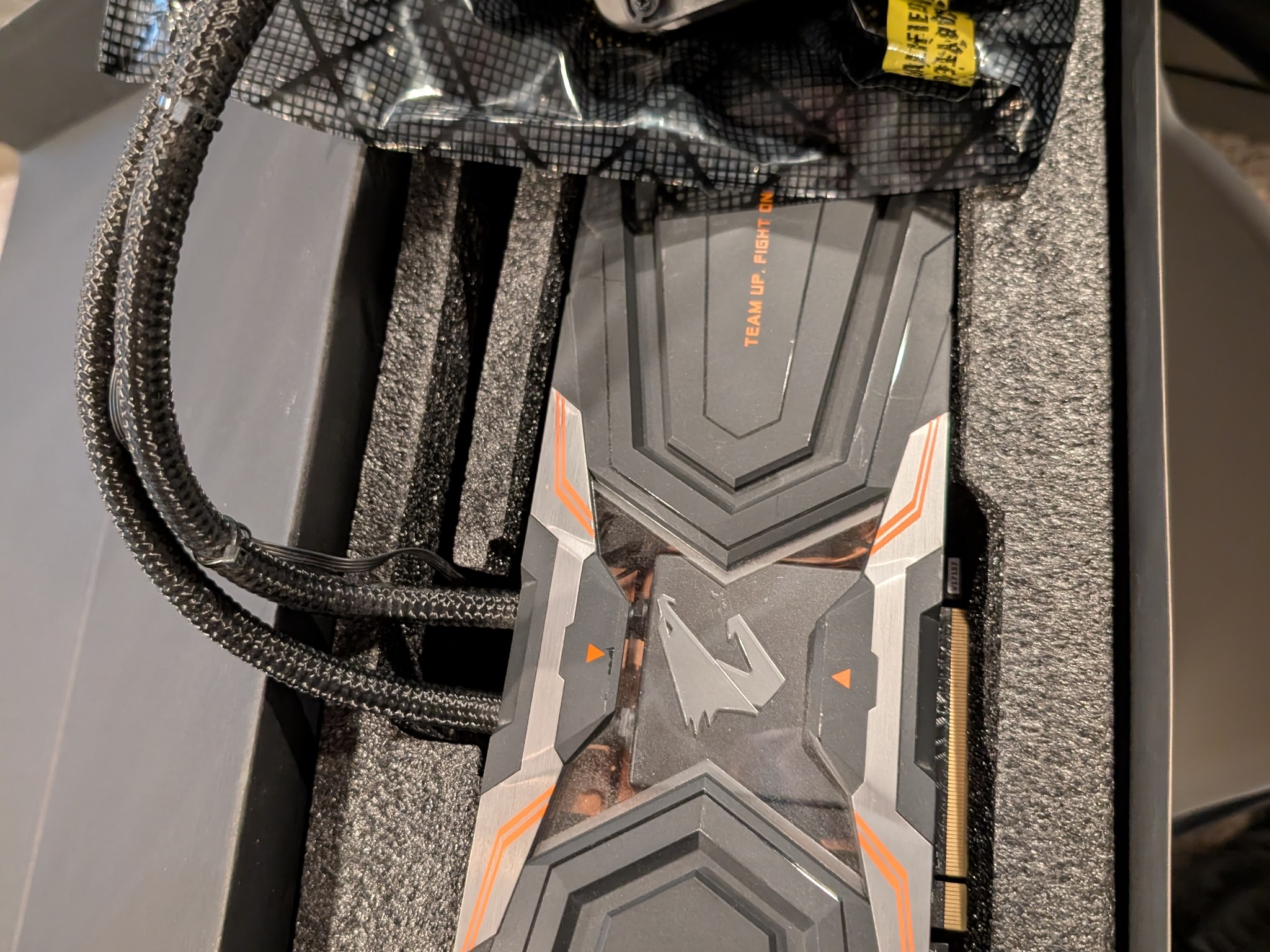 AORUS WATERFORCE GeForce GTX 1080 TI XTREME Edition 11GB