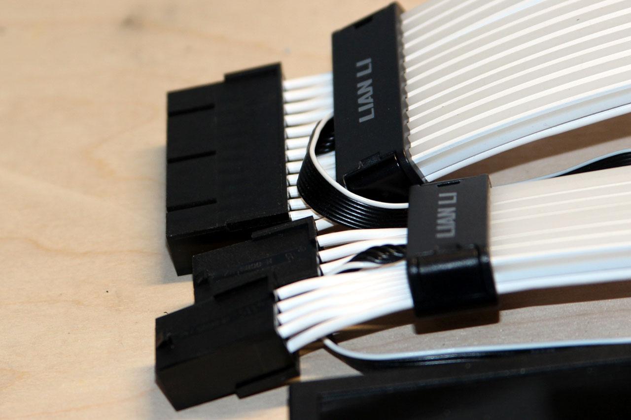 LIAN-LI STRIMER ARGB 24 Pin CPU 2x8-Pin GPU Power Extension Cables Included Power Hub & USB Wiring