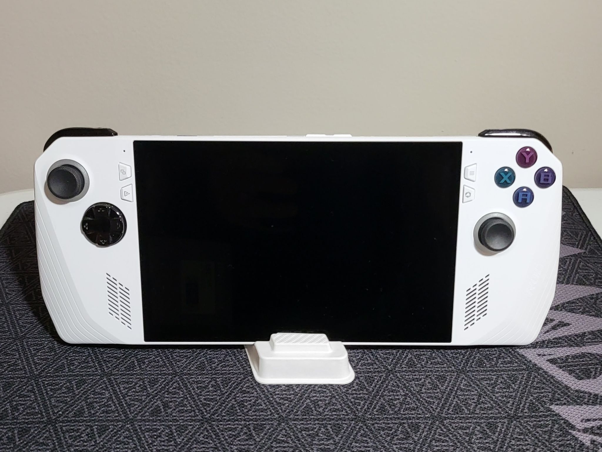 Asus ROG Ally - 1TB, Z1 Extreme, Dock and Case *READ*