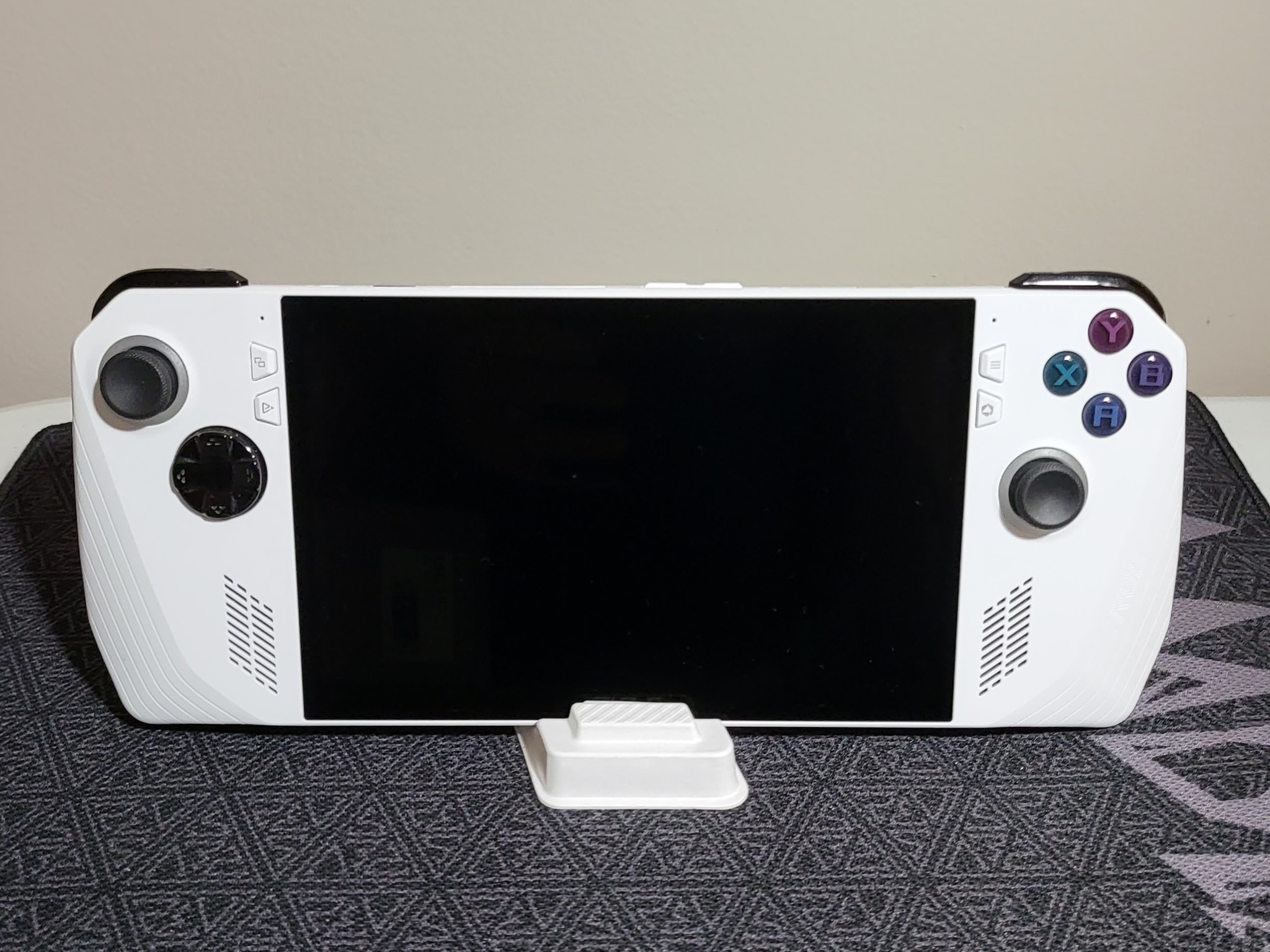 Asus ROG Ally - 1TB, Z1 Extreme, Dock and Case *READ*