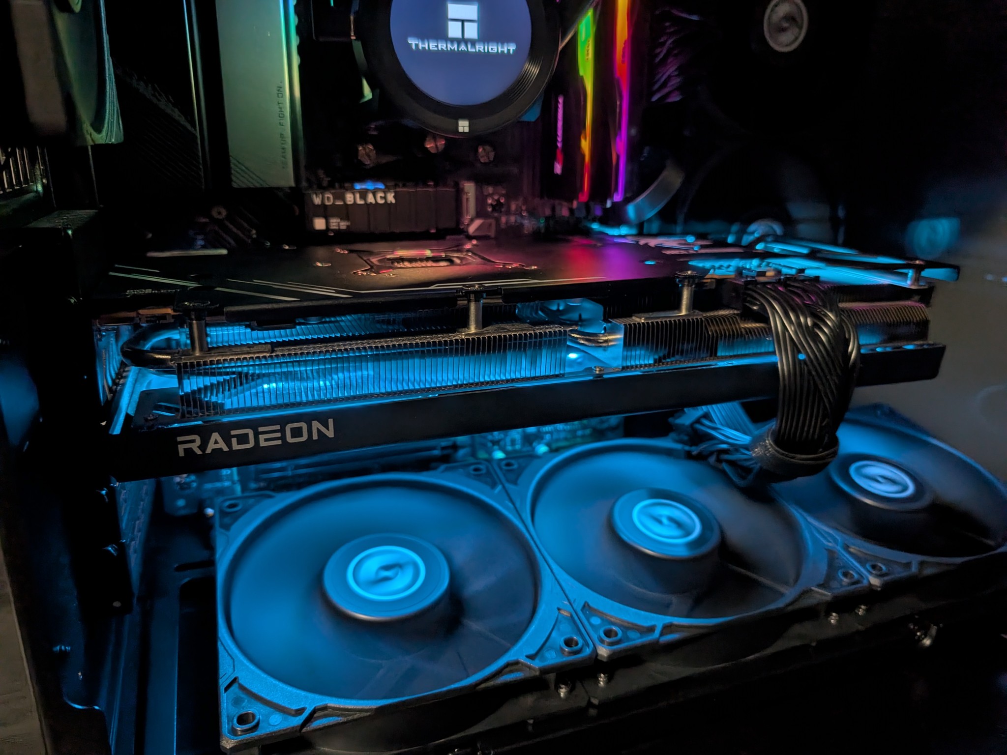 PowerColor Hellhound OC Radeon RX 7800 XT