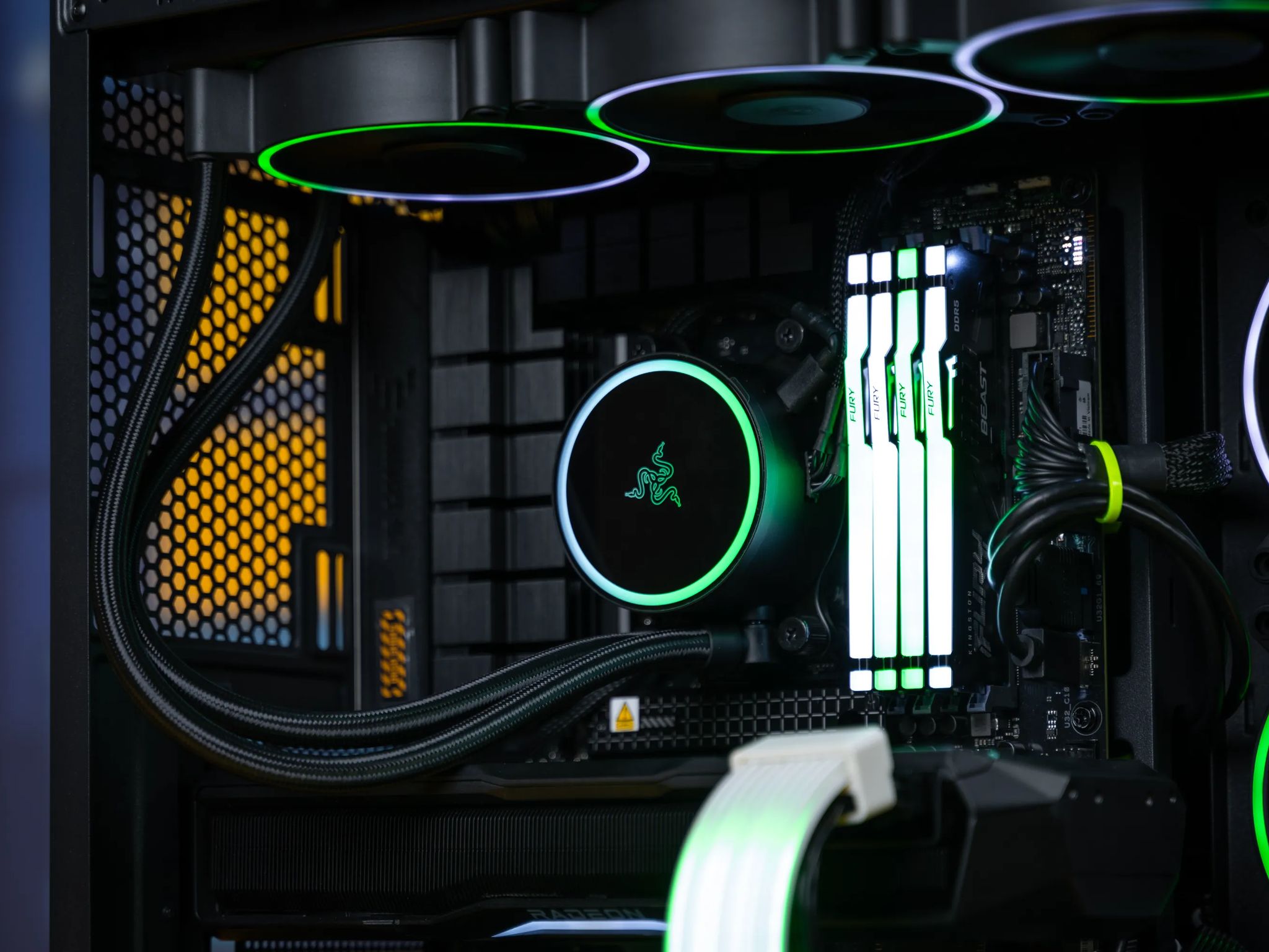 “Chrysochroa 3F” RX 7900 XTX Ryzen 9 7900X 32GB Windows 11 Pro 2TB Gaming PC Powerstation