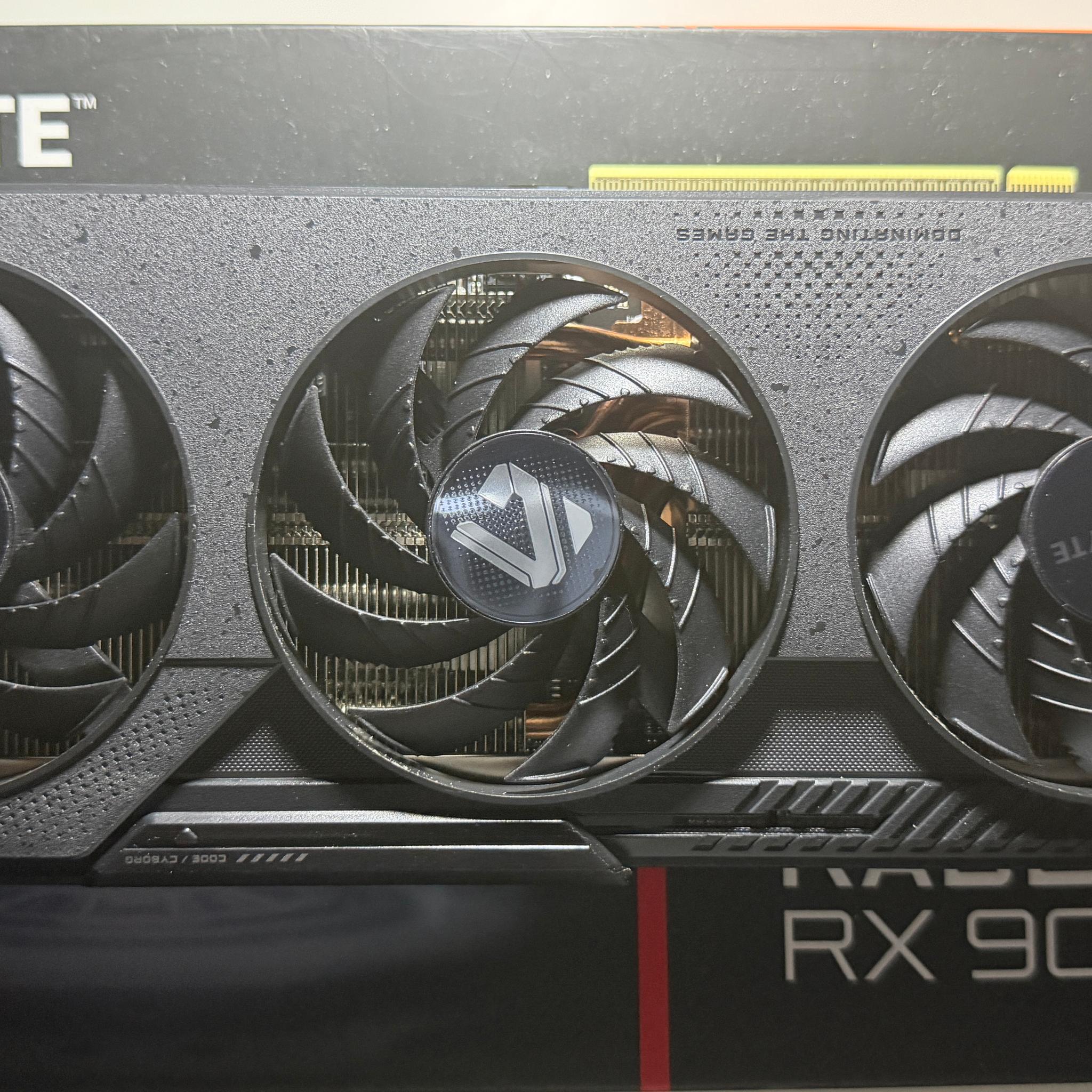 GIGABYTE AORUS Radeon RX 9060 XT ELITE 16G