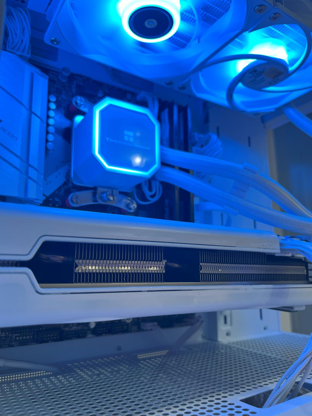 ❄️WINTER SALE❄️ Gaming PC | Ryzen 7 5700x | RX 5700 XT | 32 GBs RAM |