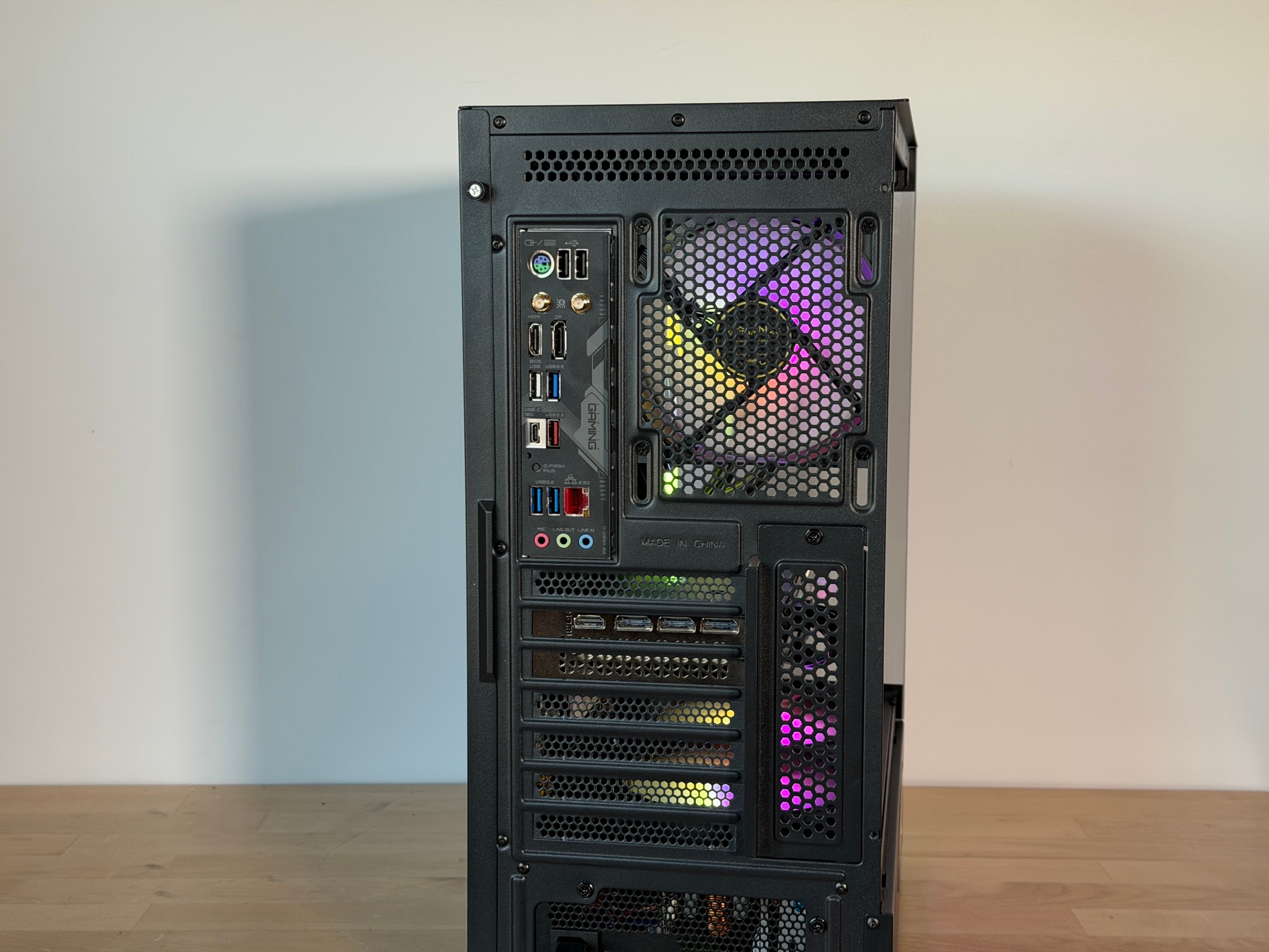 RTX 5060 Ryzen 5 7600x Gaming PC