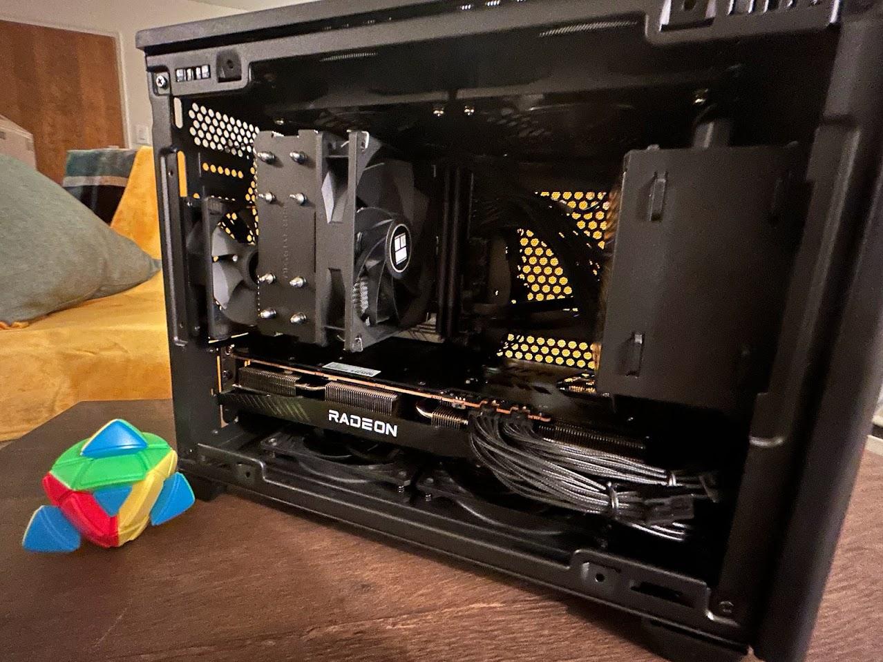 No RGB 5600 + 6700 10GB mini itx NR200