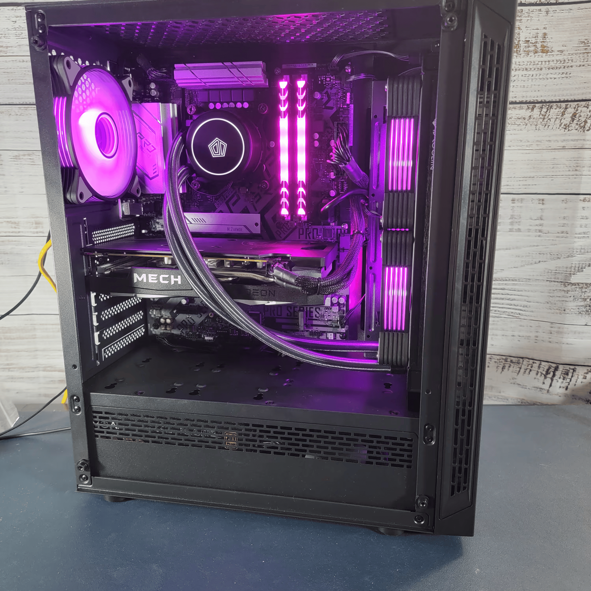 Humble Bumble: (i5-10400F + RX 6600) Midrange Custom Gaming PC