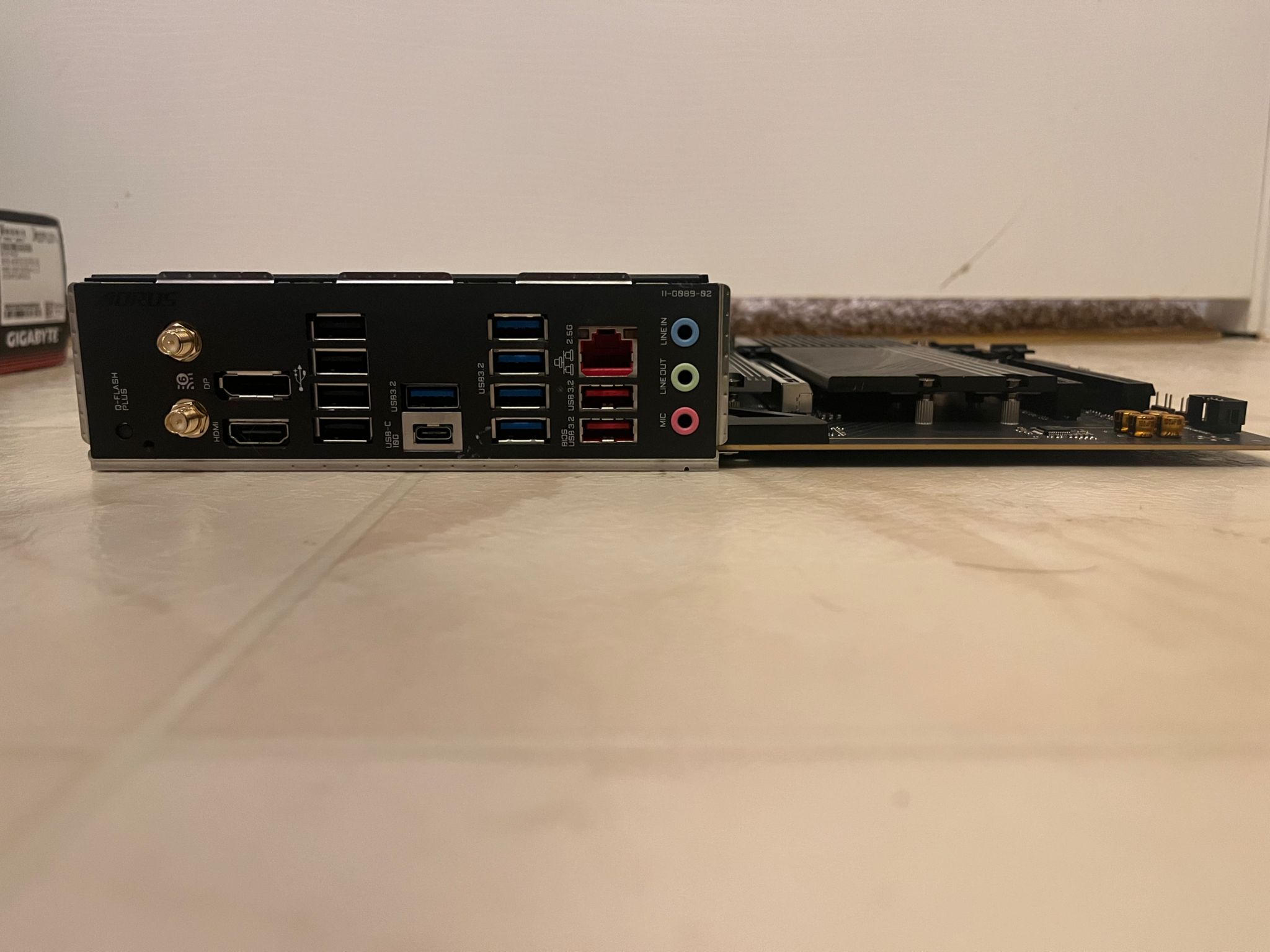 GIGABYTE B650 AORUS ELITE AX ATX AM5 (DDR5, PCIe 5.0)
