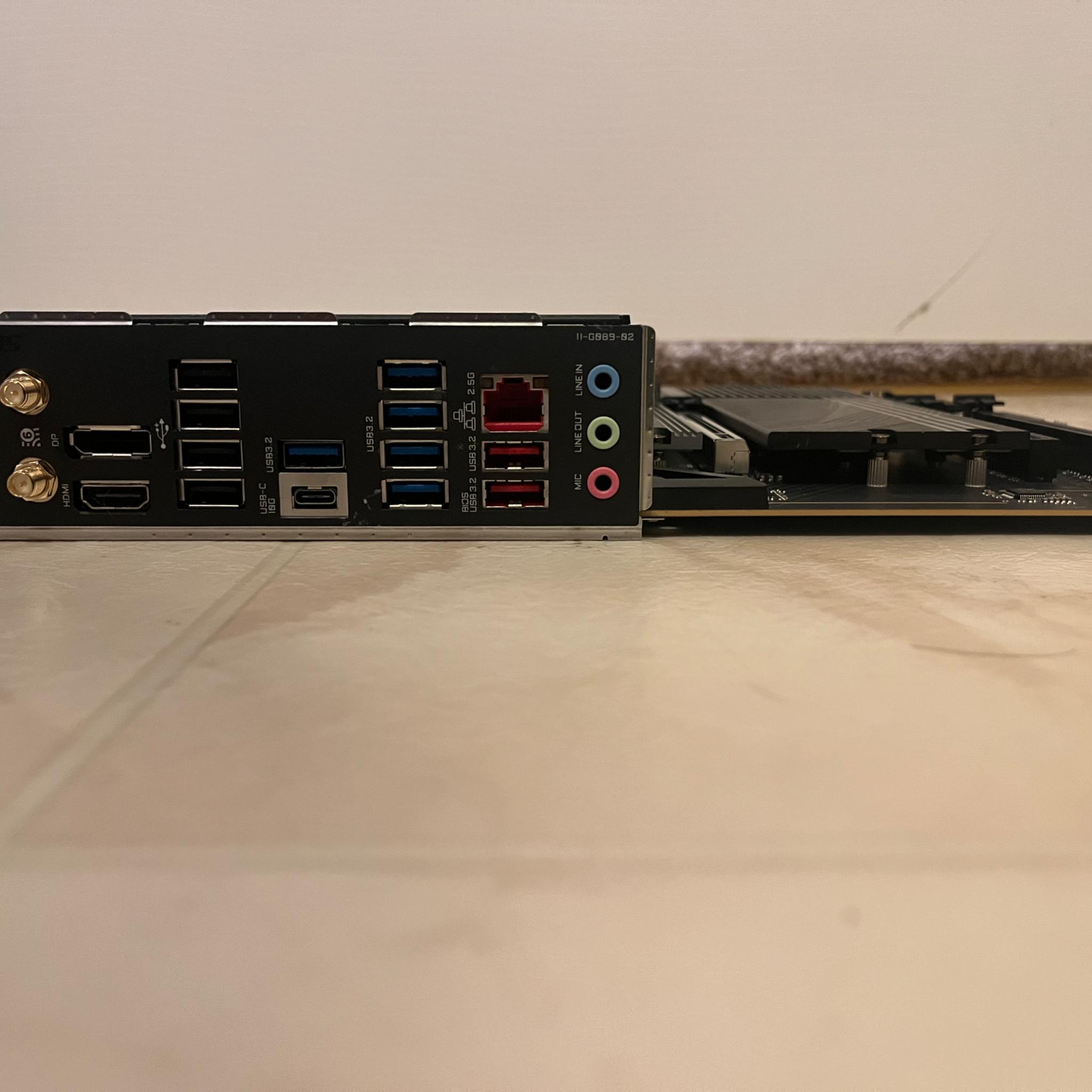 GIGABYTE B650 AORUS ELITE AX ATX AM5 (DDR5, PCIe 5.0)