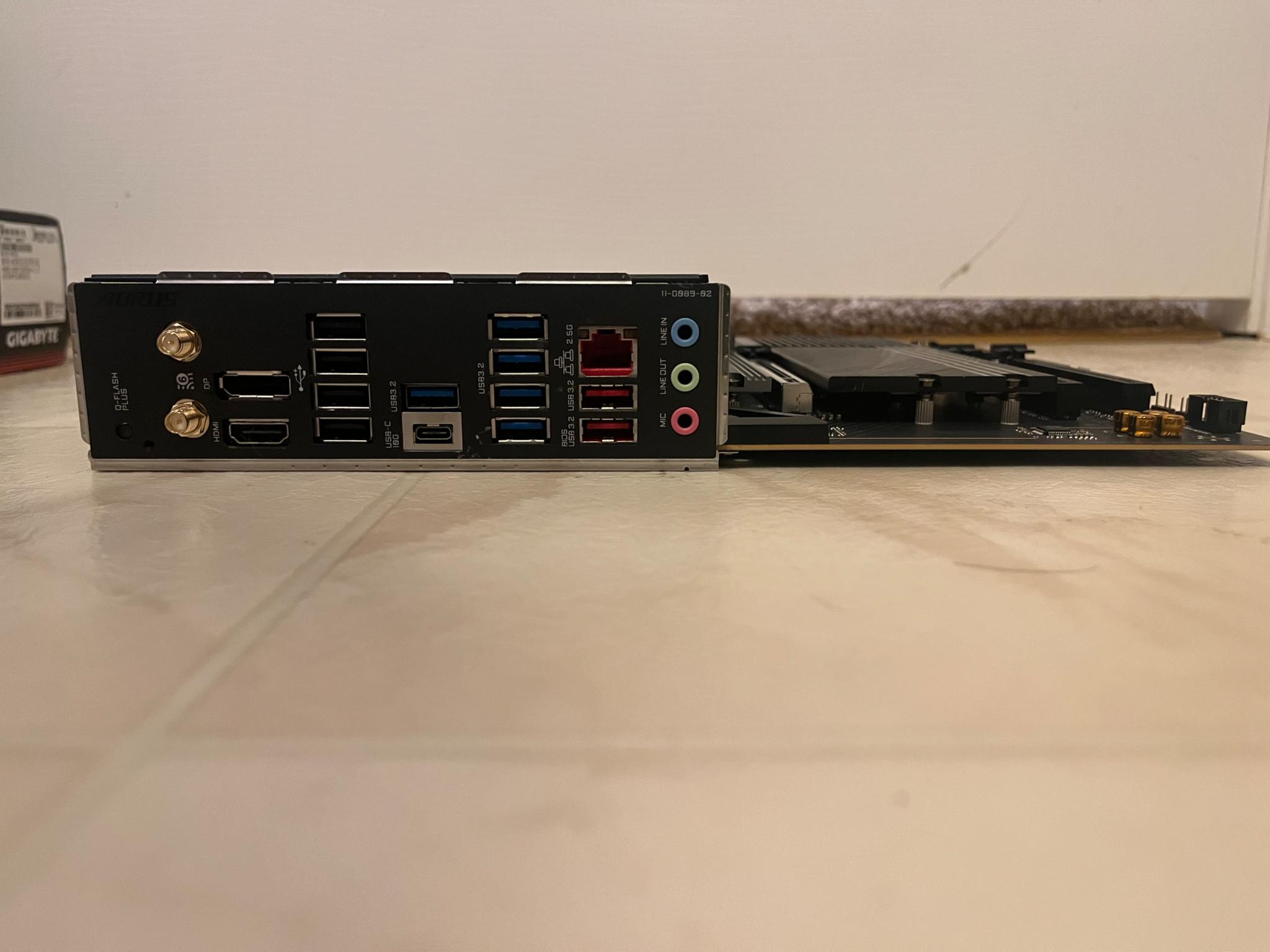 GIGABYTE B650 AORUS ELITE AX ATX AM5 (DDR5, PCIe 5.0)