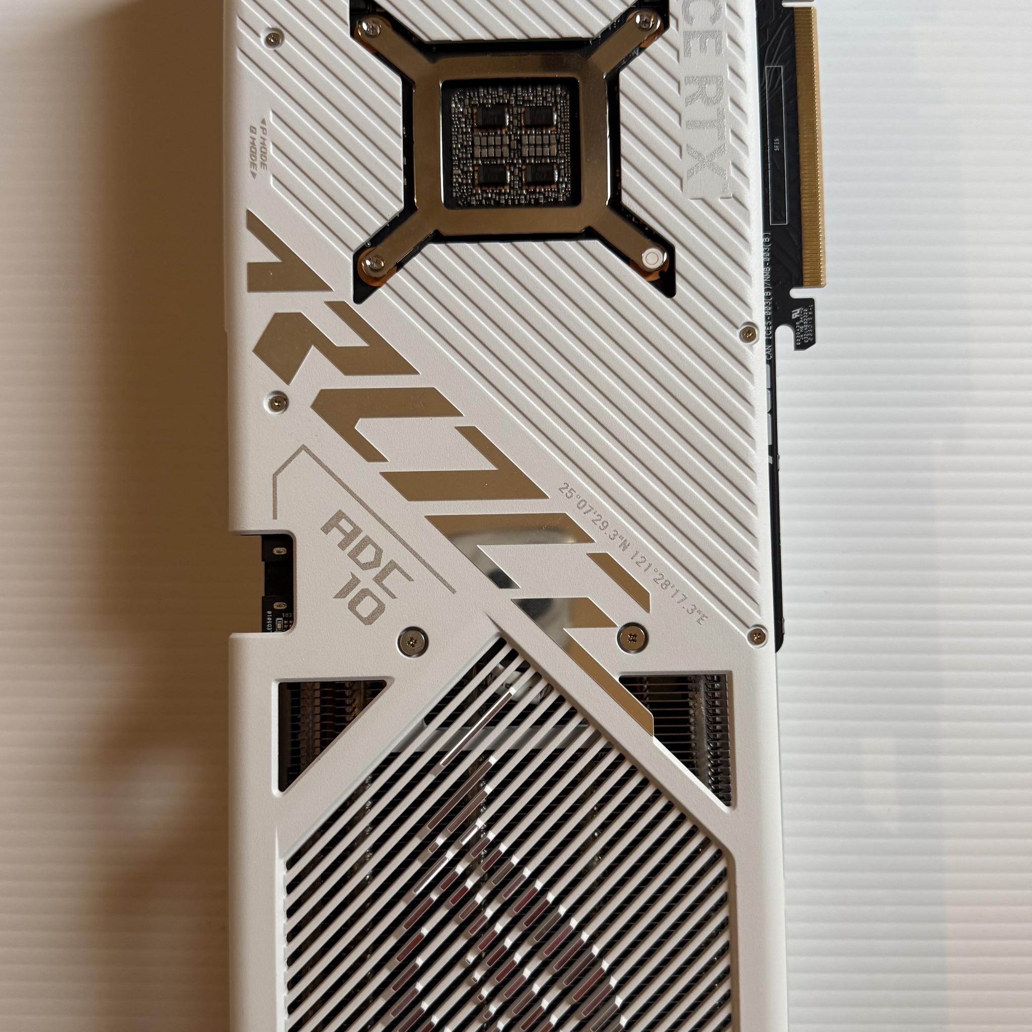 ASUS ROG Strix GeForce RTX 4090 White Edition 24GB GDDR6X