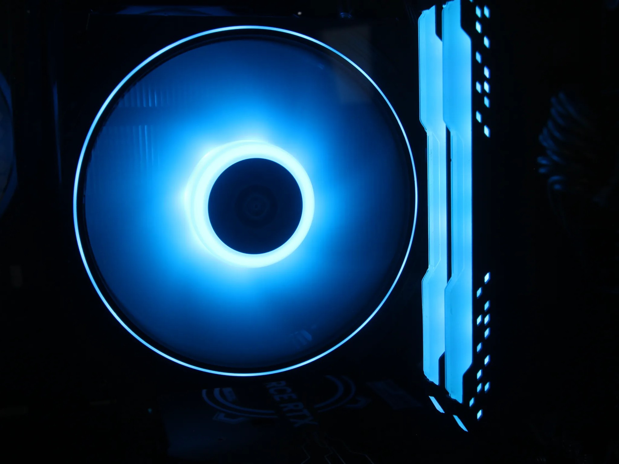 Custom Gaming PC / AMD Ryzen 5 5600X / RTX 4060 / 16GB / 1TB / Windows 10 Pro