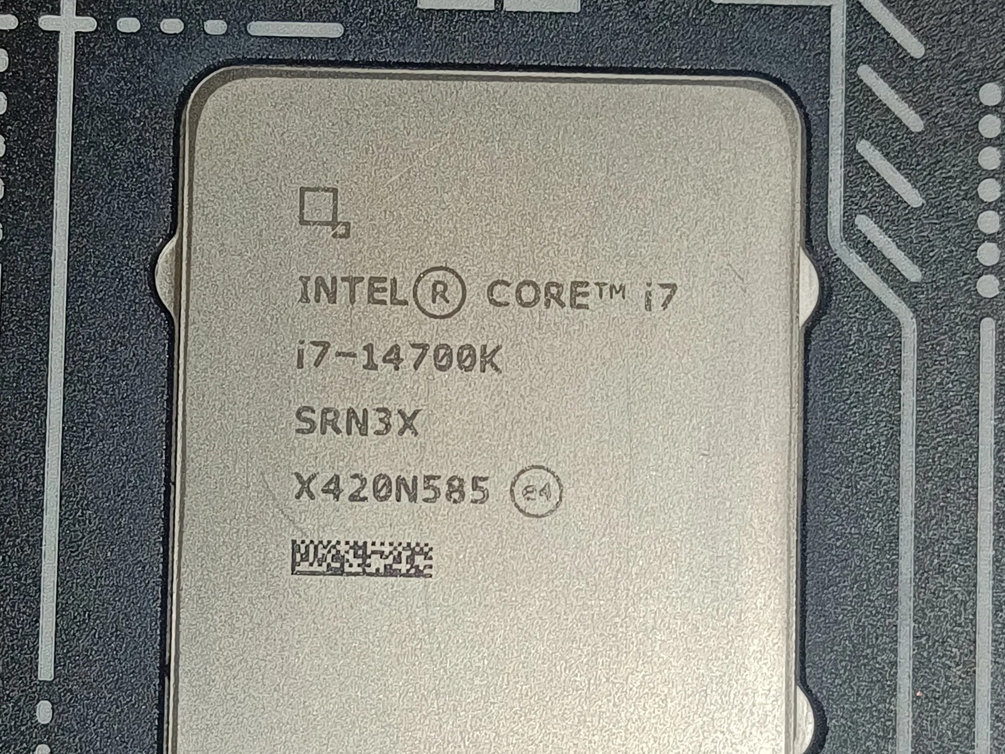 CYBER DEAL !! SWEET COMBO!!! Rog z790 Maximus Dark Hero w/ I7 14700k 32GB Ram, 1 TB M.2