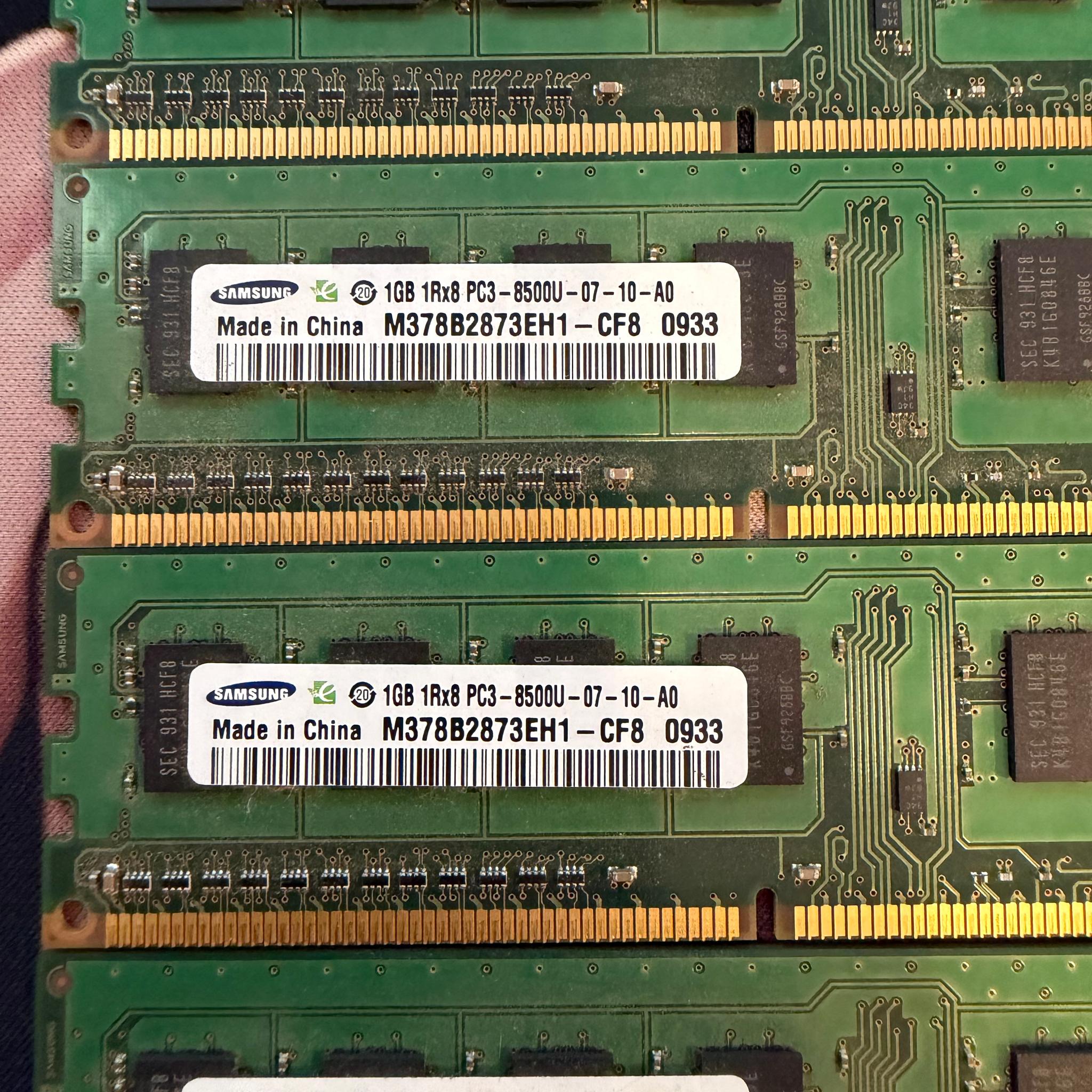 Samsung 4GB Kit (4x1GB) DDR3 Desktop RAM PC3 DIMM Memory