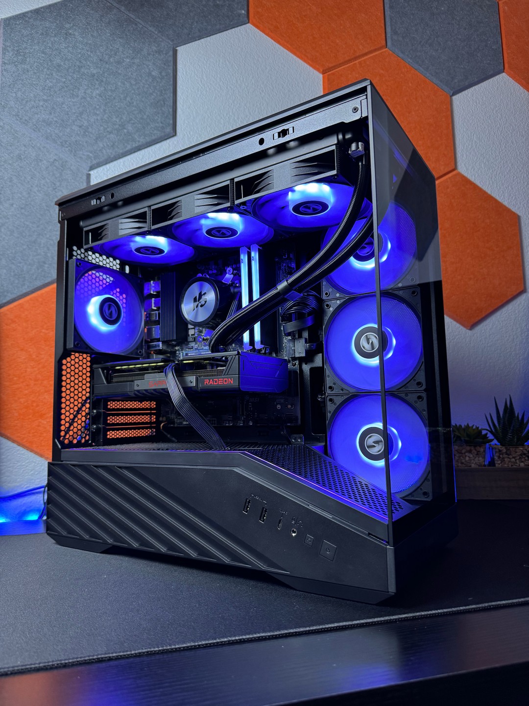 Custom Ryzen 5 7500X3D / RX 9060 XT 16g Gaming PC Build | Jawa