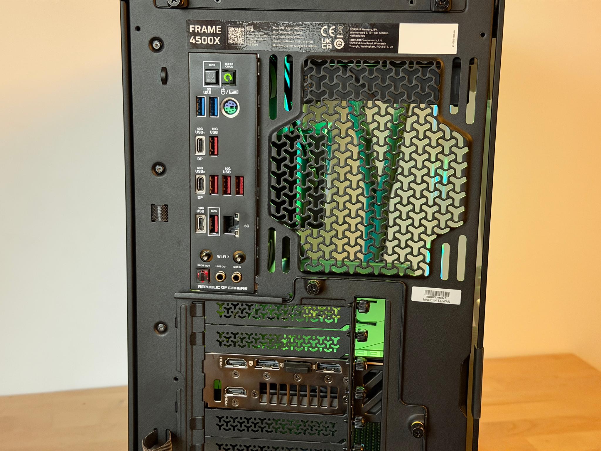 RTX 5090 Astral Liquid Cooled, Ryzen 7 9800x3d Gaming/Workstation PC
