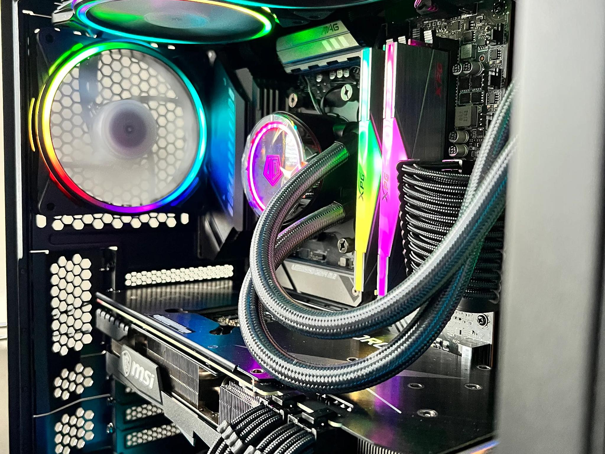 Ryzen 7 5800X3D | RTX 3080 | Pro Gamer