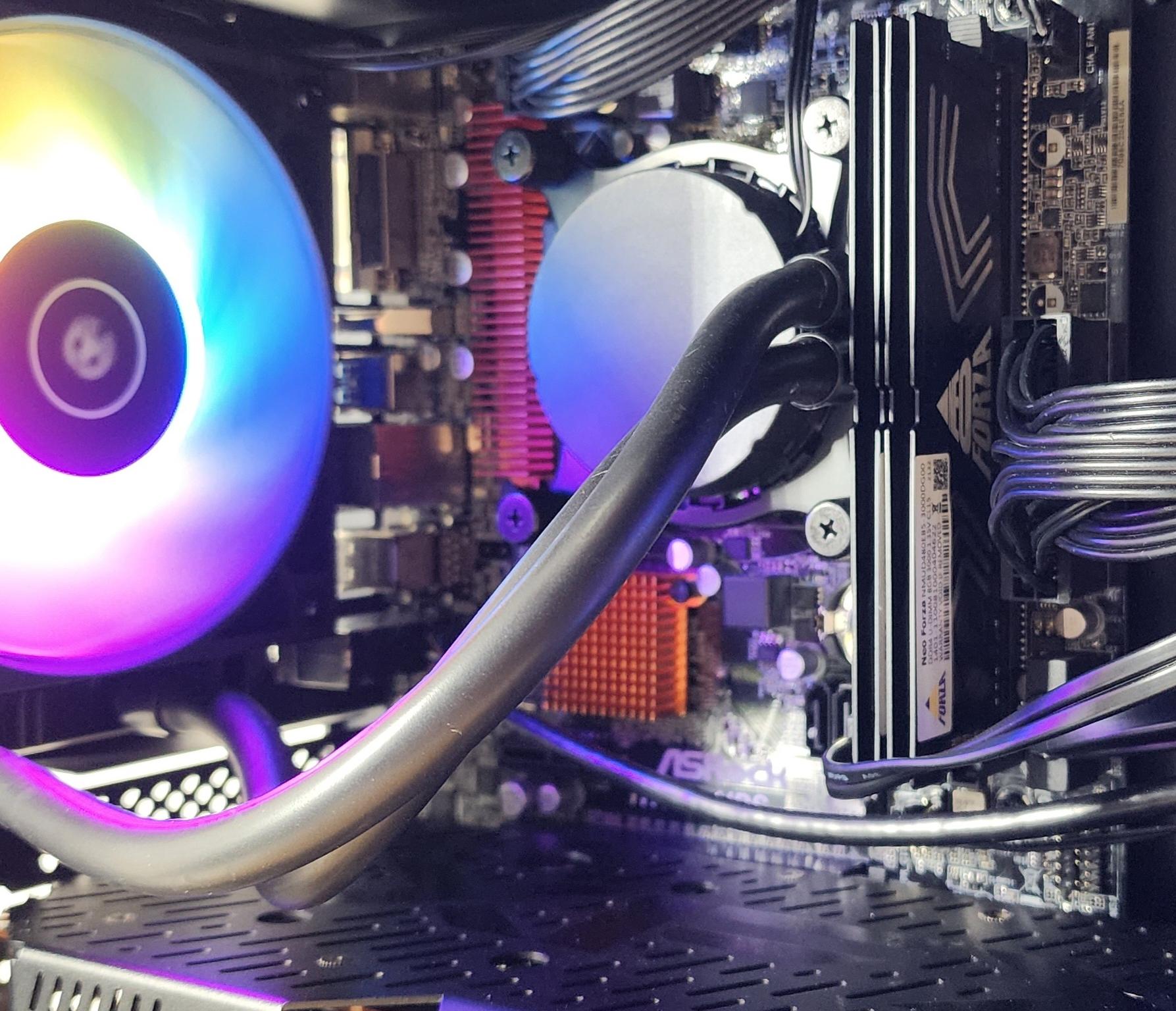 Gaming PC i7-7700 16GB RAM 1TB SSD RX 5700 XT 8GB Windows 11 Computer