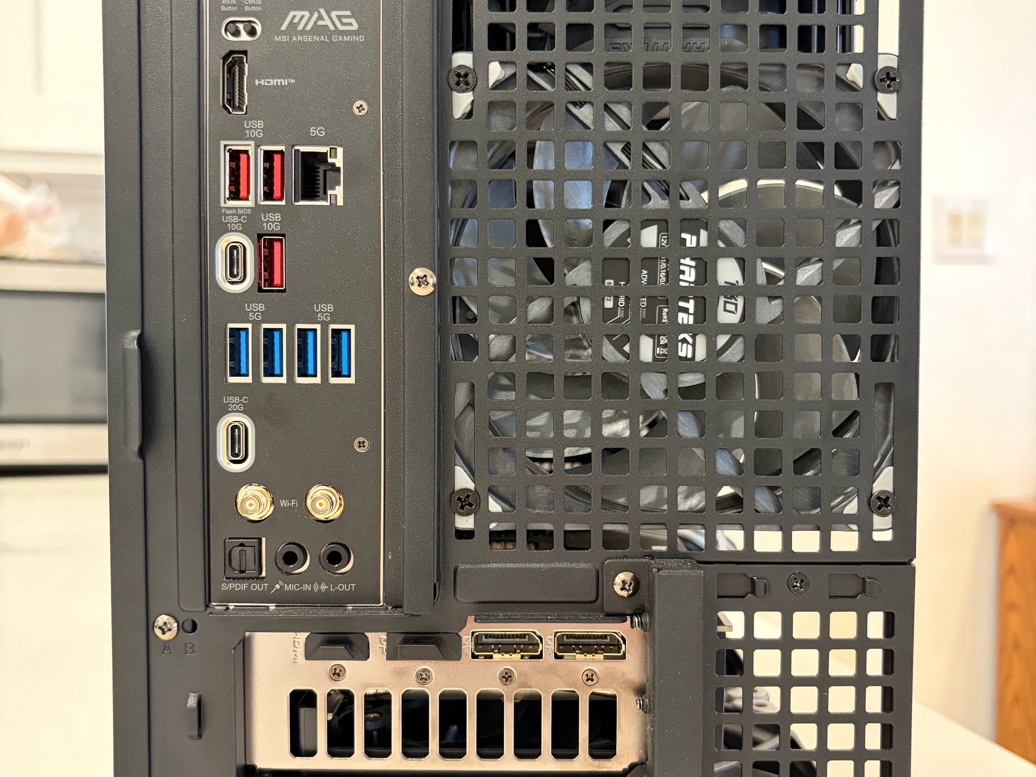 RTX 5080 + R7 9800X3D