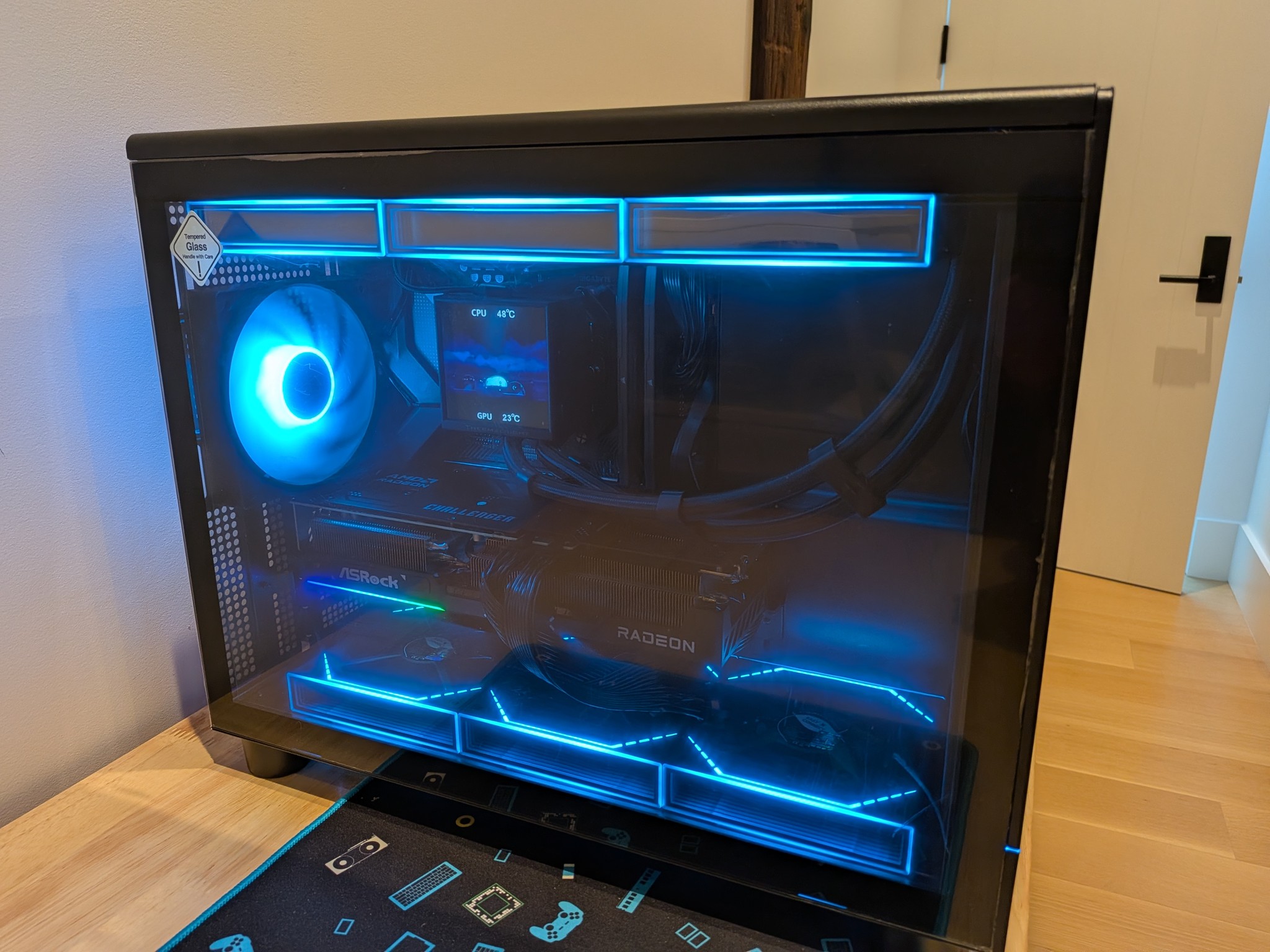 4K Aqua - RX 9070 XT, Ryzen 7 9700X, 32 GB DDR5 RAM, 2 TB Gen 4 NVME, Liquid Cooled, RGB
