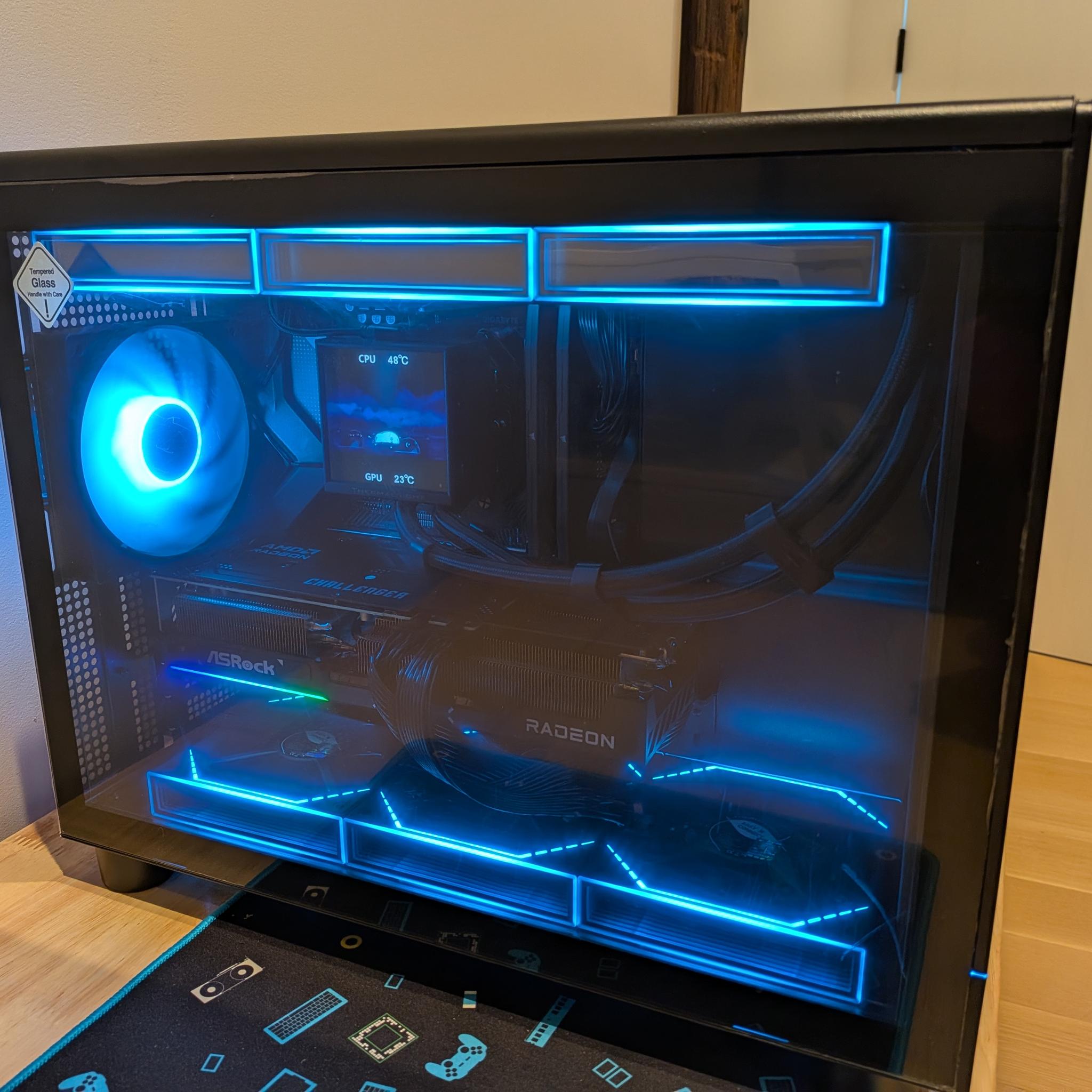 4K Aqua - RX 9070 XT, Ryzen 7 9700X, 32 GB DDR5 RAM, 2 TB Gen 4 NVME, Liquid Cooled, RGB