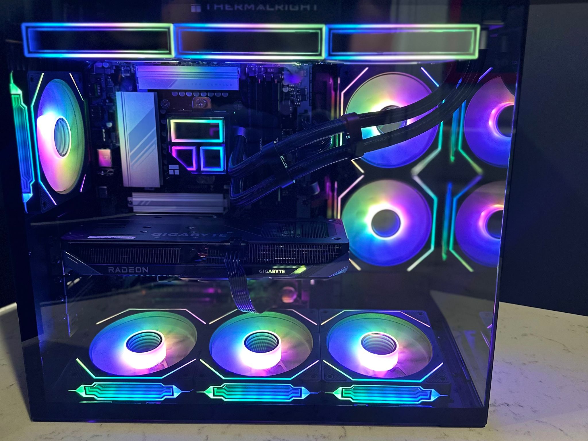 Intel Core Ultra 5 250K Plus - RX 9060 XT 16GB - Mid Tower Gaming PC, 1TB M.2, 512GB M.2, 4TB SATA