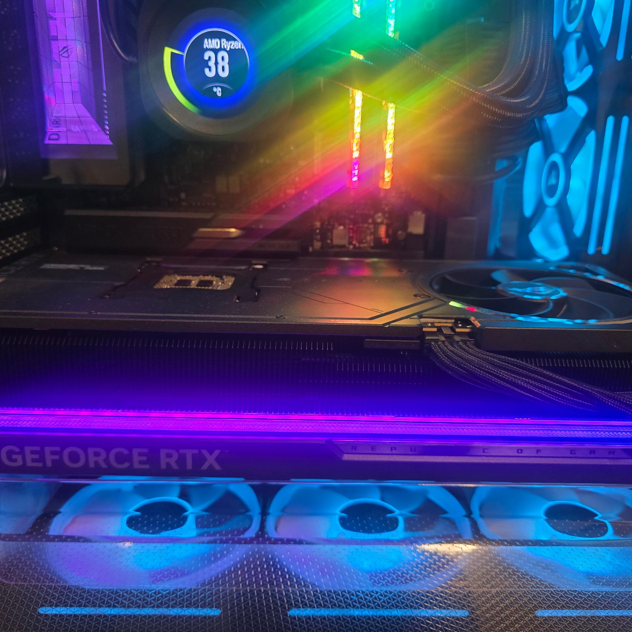 ASUS ROG Strix LC GeForce RTX 5090 Astral