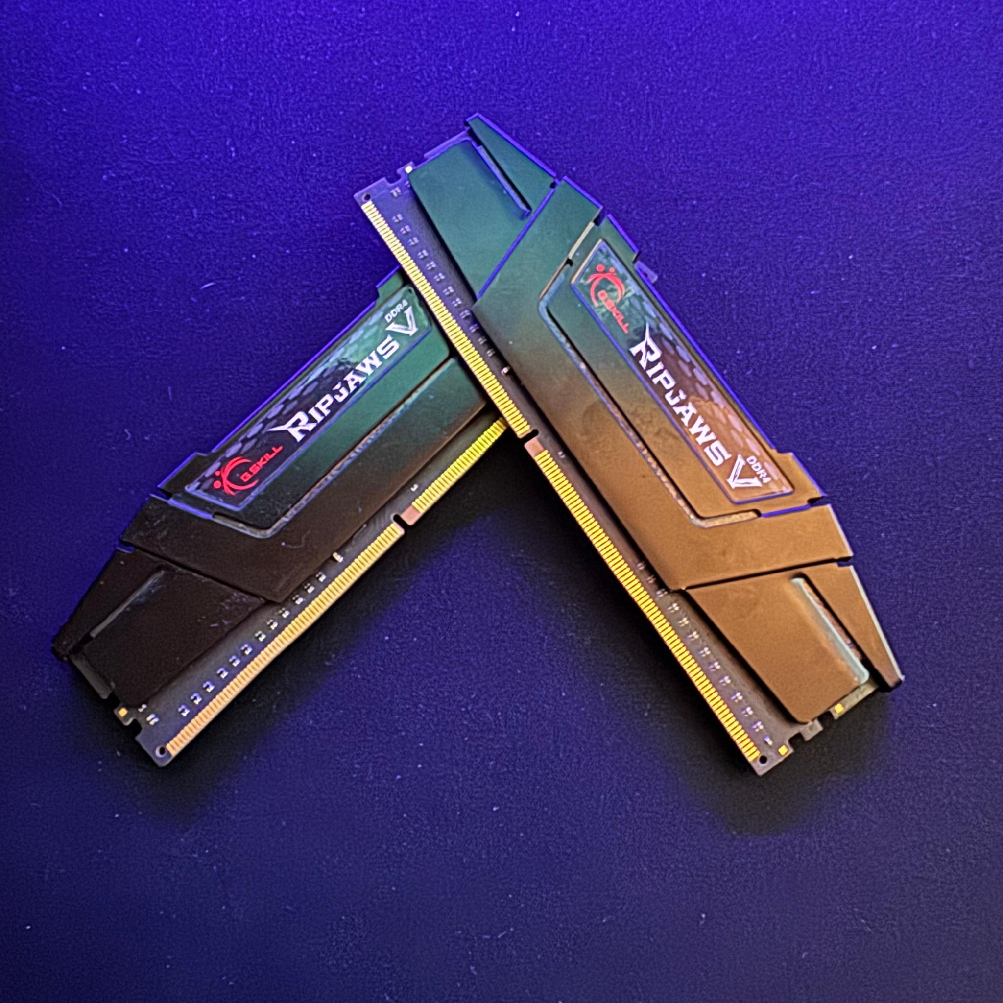 G. SKILL RipJaws V Series 16GB (2 x 8GB) PC4-28800 (DDR4-3600) Memory - F43600C18D16GVK
