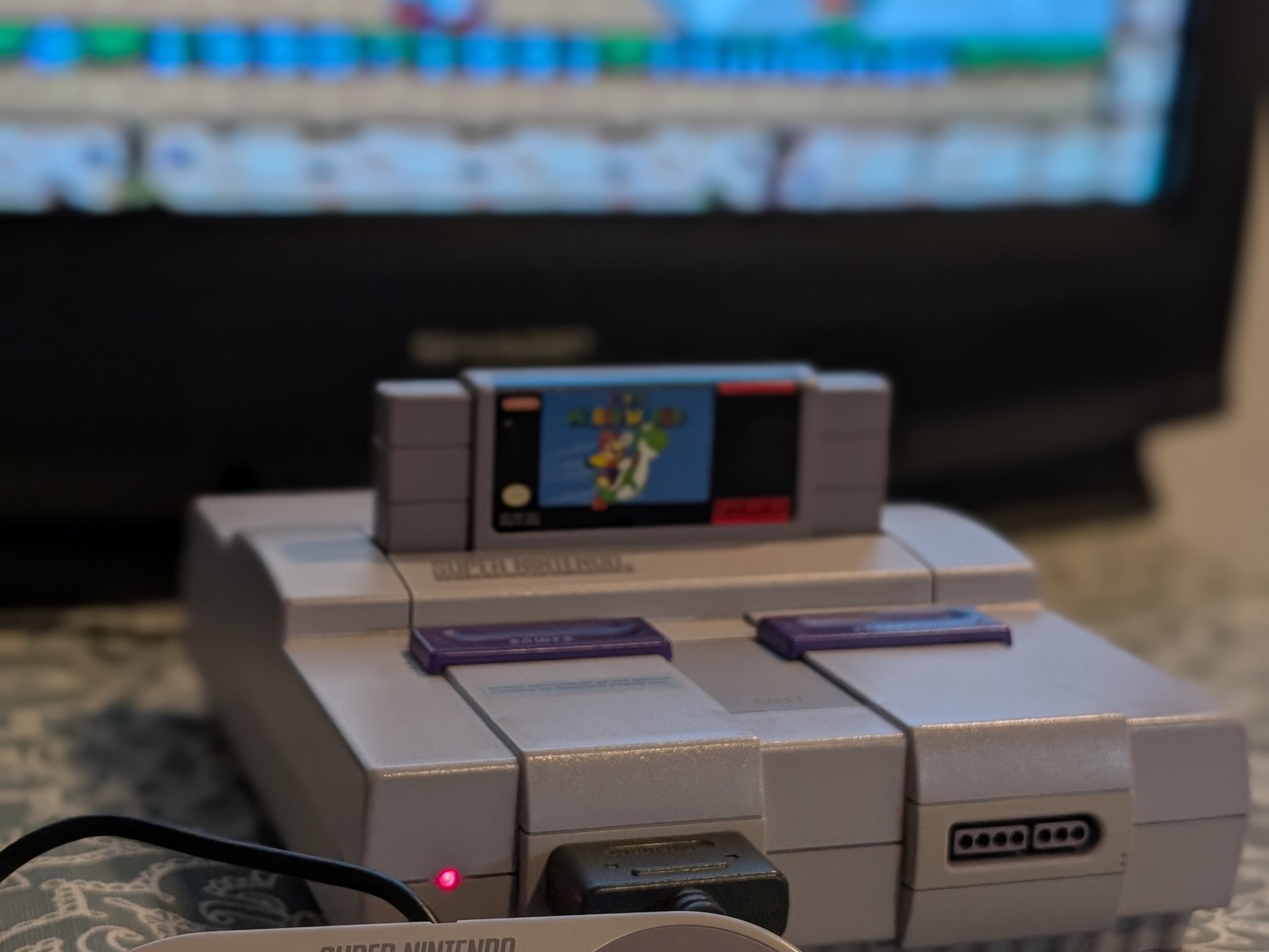 Super Nintendo SNES 1CHIP-01 Console, SMW Game, Controller, OEM AC/AV Bundle