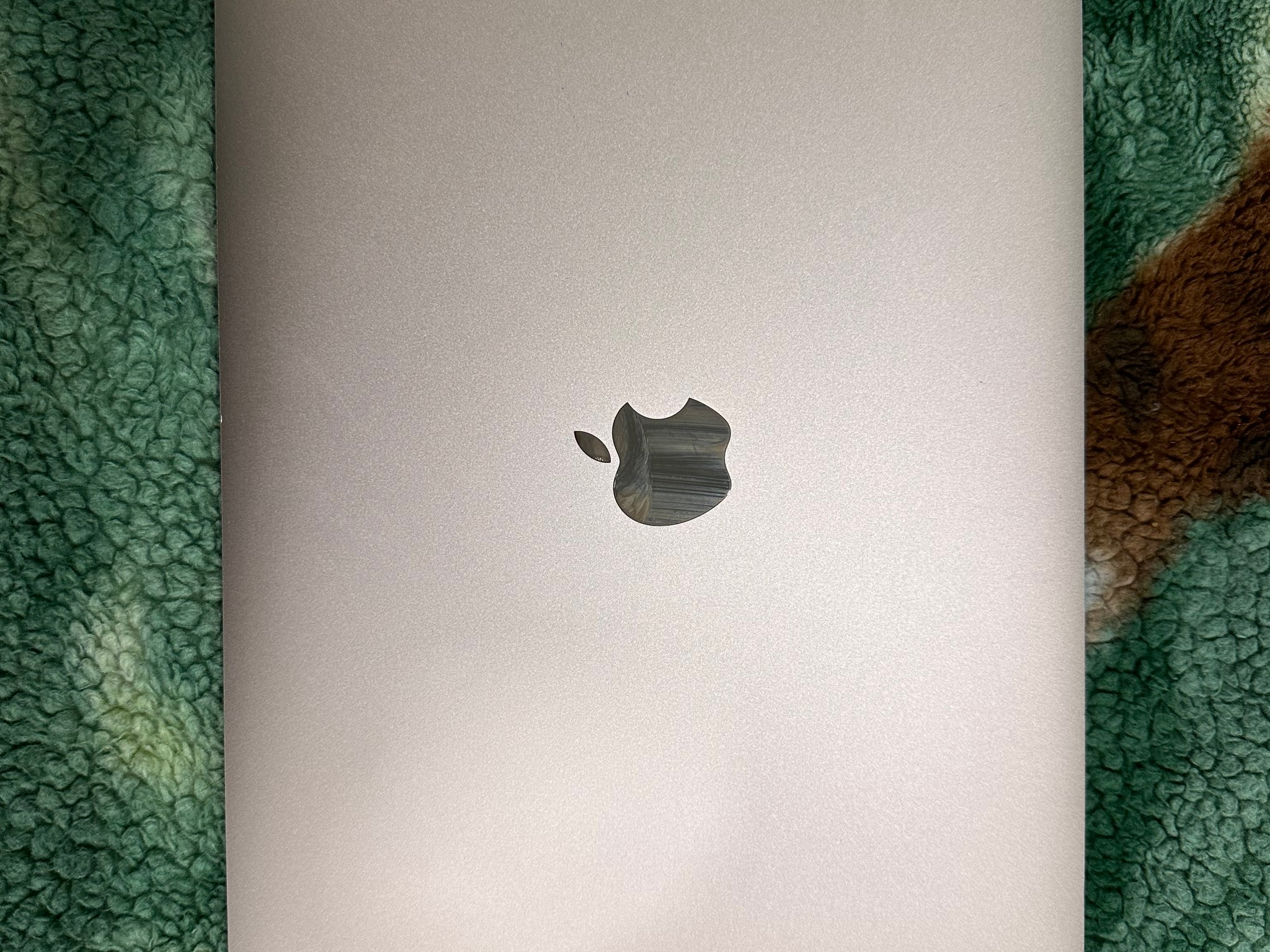2020 Apple MacBook M1 Air 13" A2337 Gold Laptop M1 256GB Cracked Screen/ICloud Locked