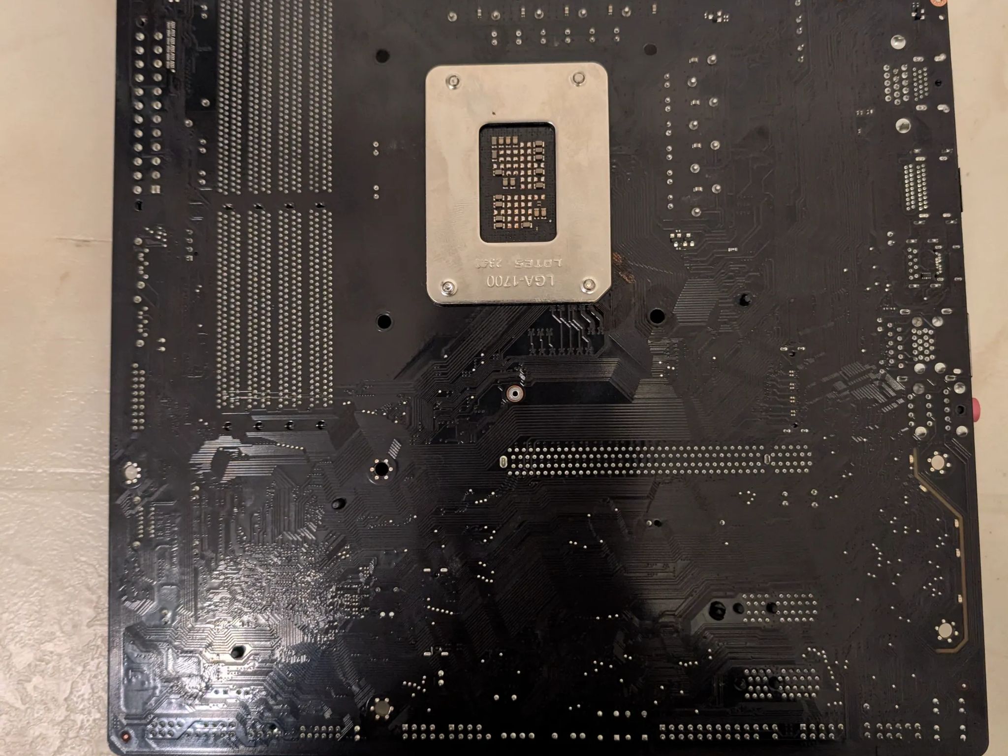 GIGABYTE B760M DS3H DDR4 (LGA 1700/ Intel/ B760/ M-ATX/ DDR4/ Dual M.2/ PCIe 4.0)