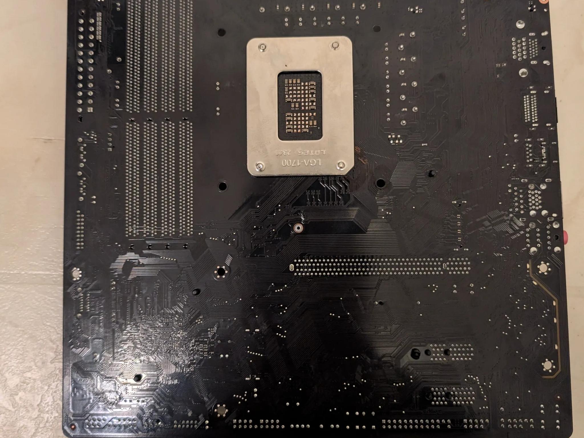 GIGABYTE B760M DS3H DDR4 (LGA 1700/ Intel/ B760/ M-ATX/ DDR4/ Dual M.2/ PCIe 4.0)