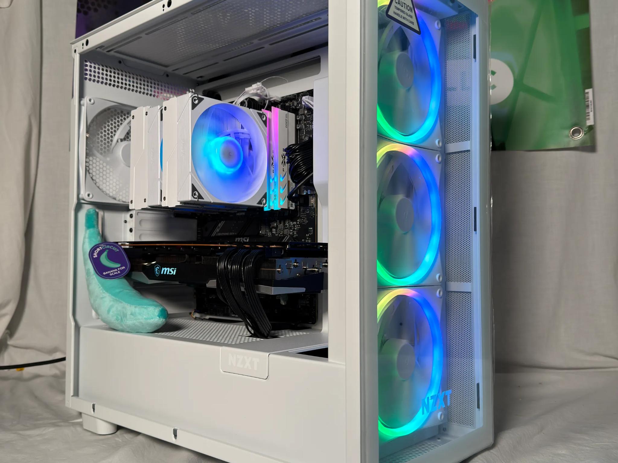 RX 7900XTX Ryzen 7 9800X3D