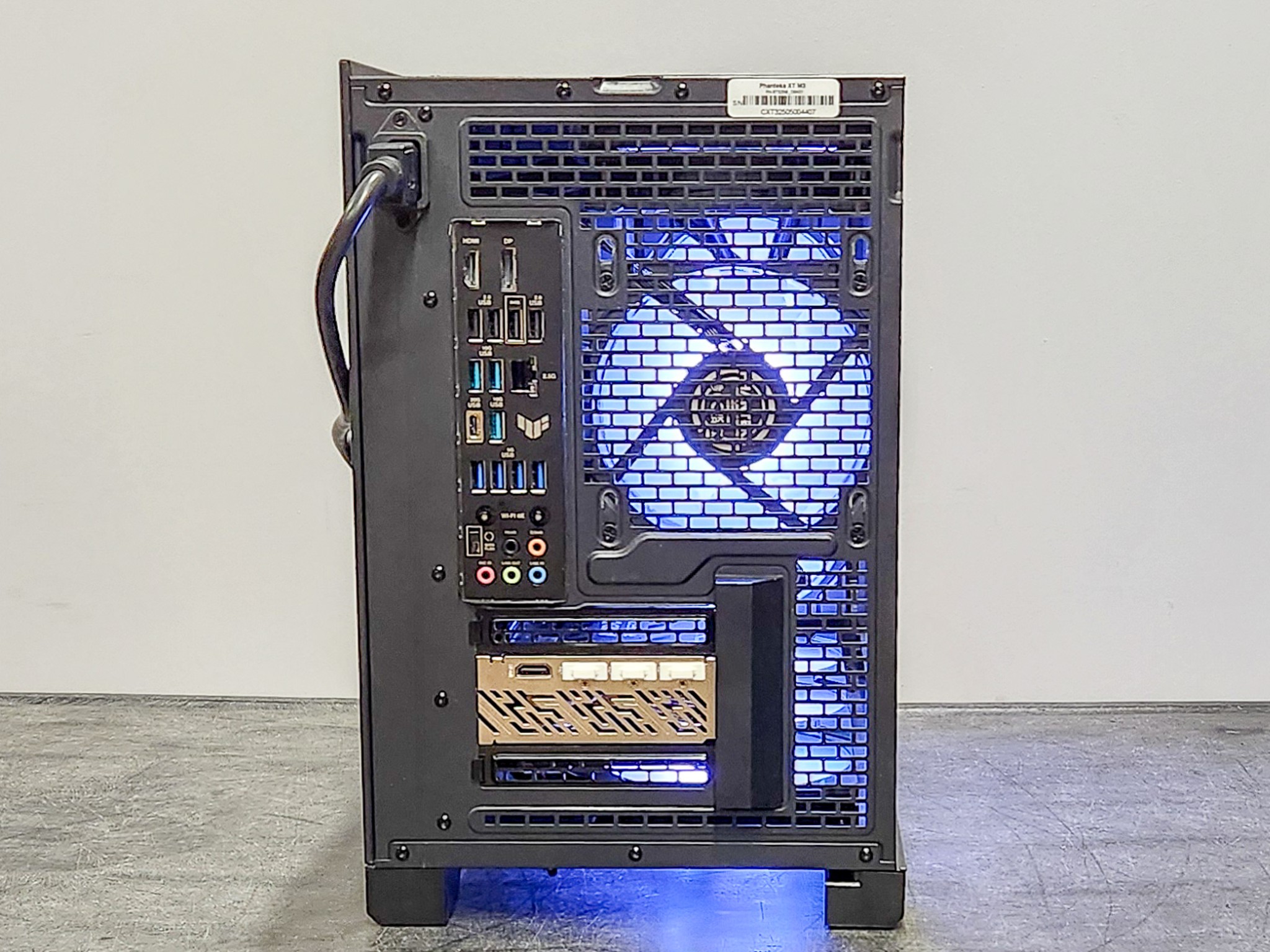 RX 9070 XT | Custom Gaming / Streaming Liquid Cooled PC | Ryzen 7 7800X3D | 2TB SSD | 32GB DDR5