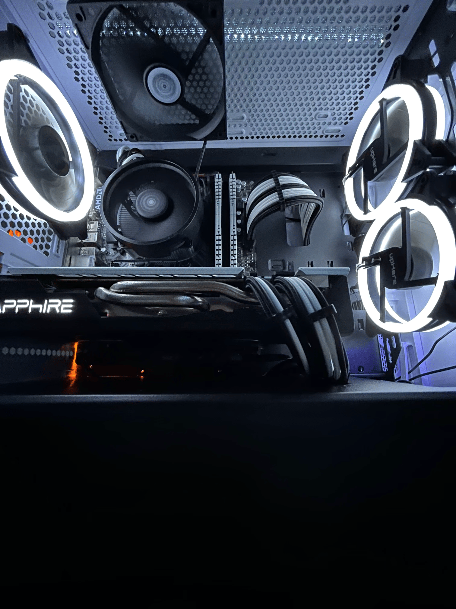 White Spade | Entry Level Gaming PC | Ryzen 3 3200G | RX 570 4GB